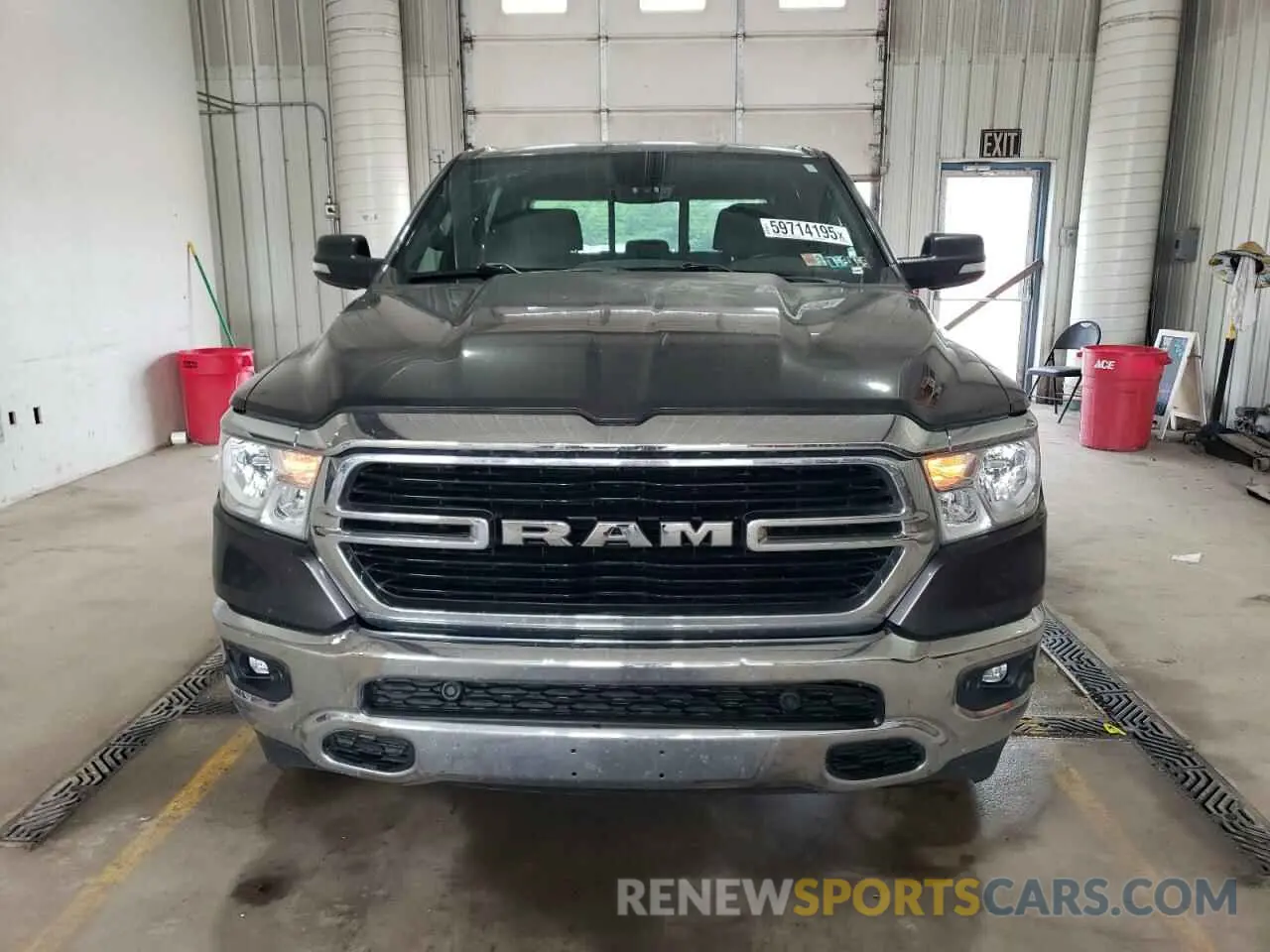 5 Photograph of a damaged car 1C6SRFMT0LN402167 RAM 1500 2020