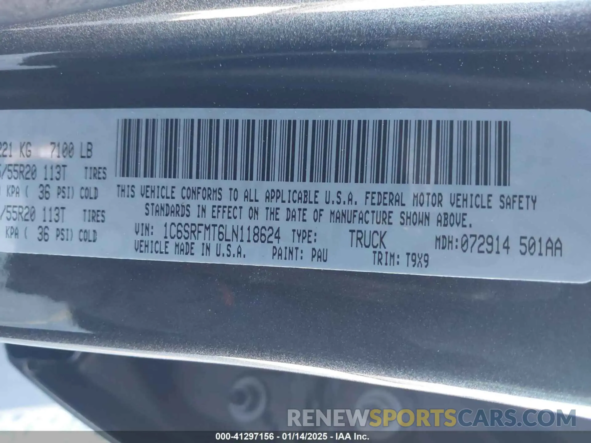 9 Photograph of a damaged car 1C6SRFMT6LN118624 RAM 1500 2020