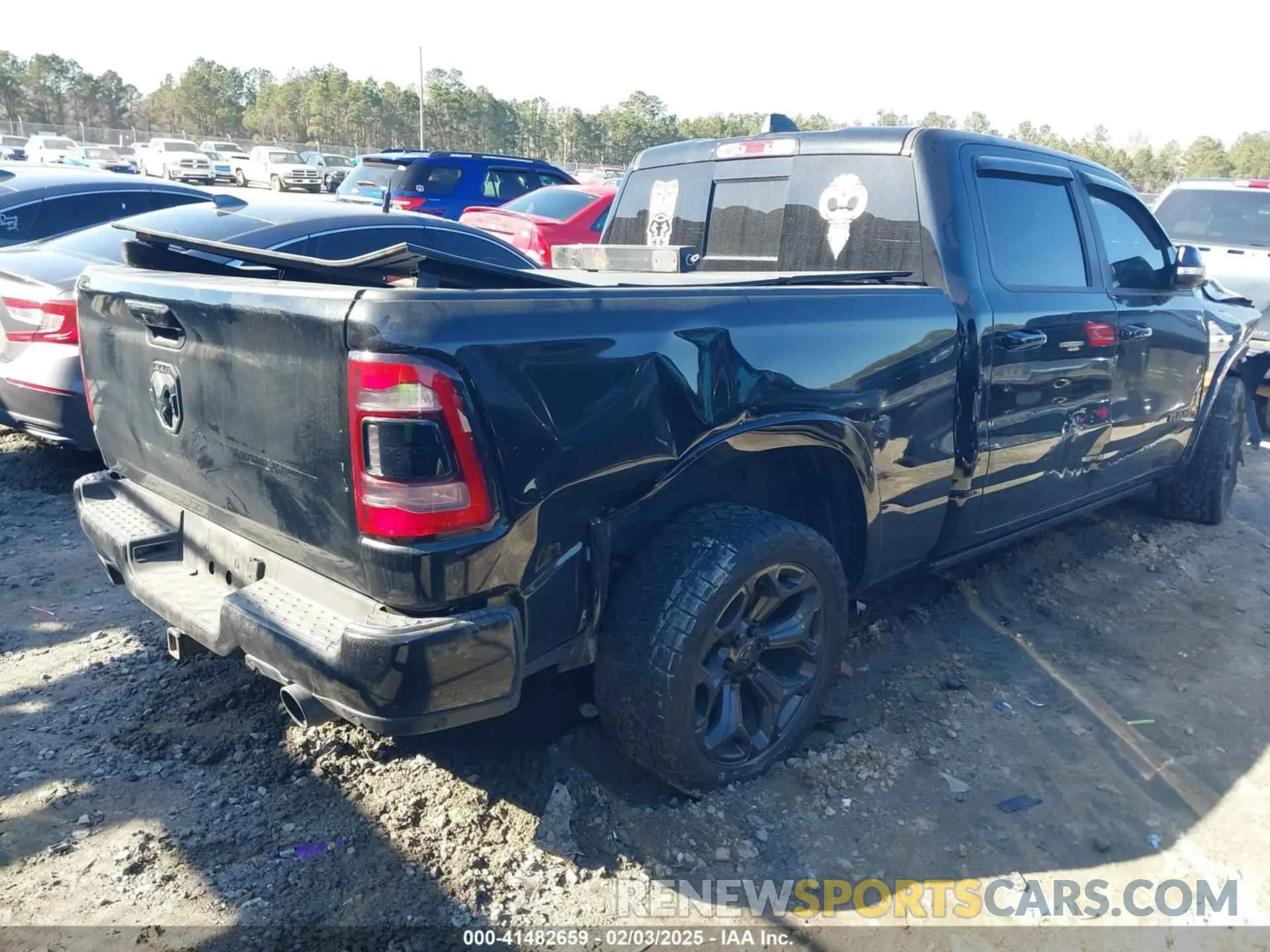 4 Photograph of a damaged car 1C6SRFPT2LN418589 RAM 1500 2020