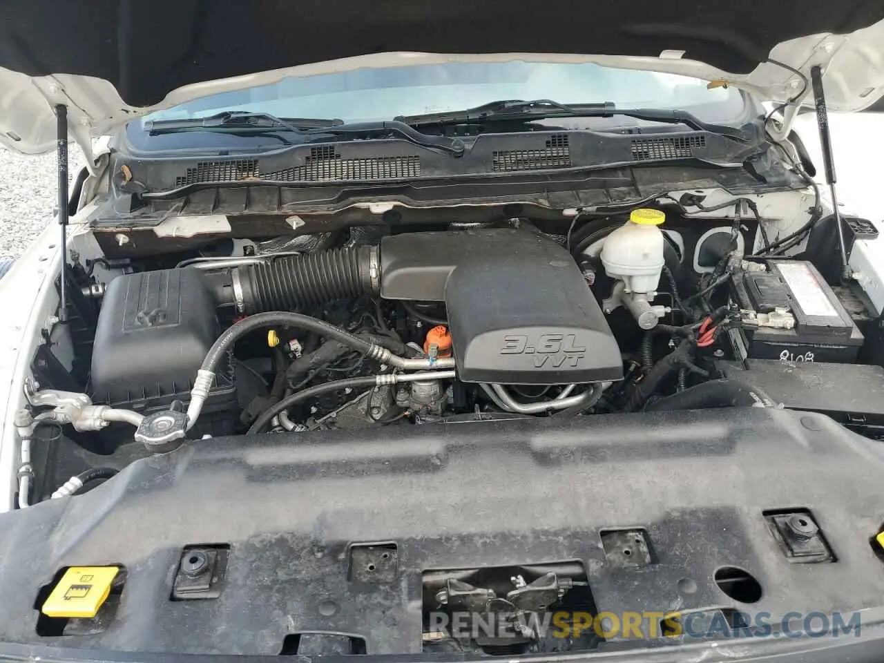 11 Фотография поврежденного автомобиля 3C6JR6AG8LG210913 RAM 1500 2020