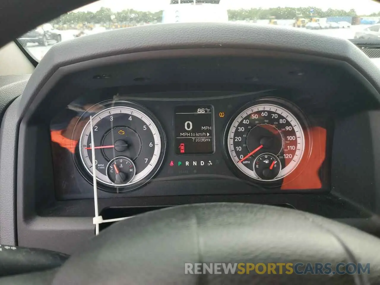 9 Фотография поврежденного автомобиля 3C6JR6AG8LG210913 RAM 1500 2020