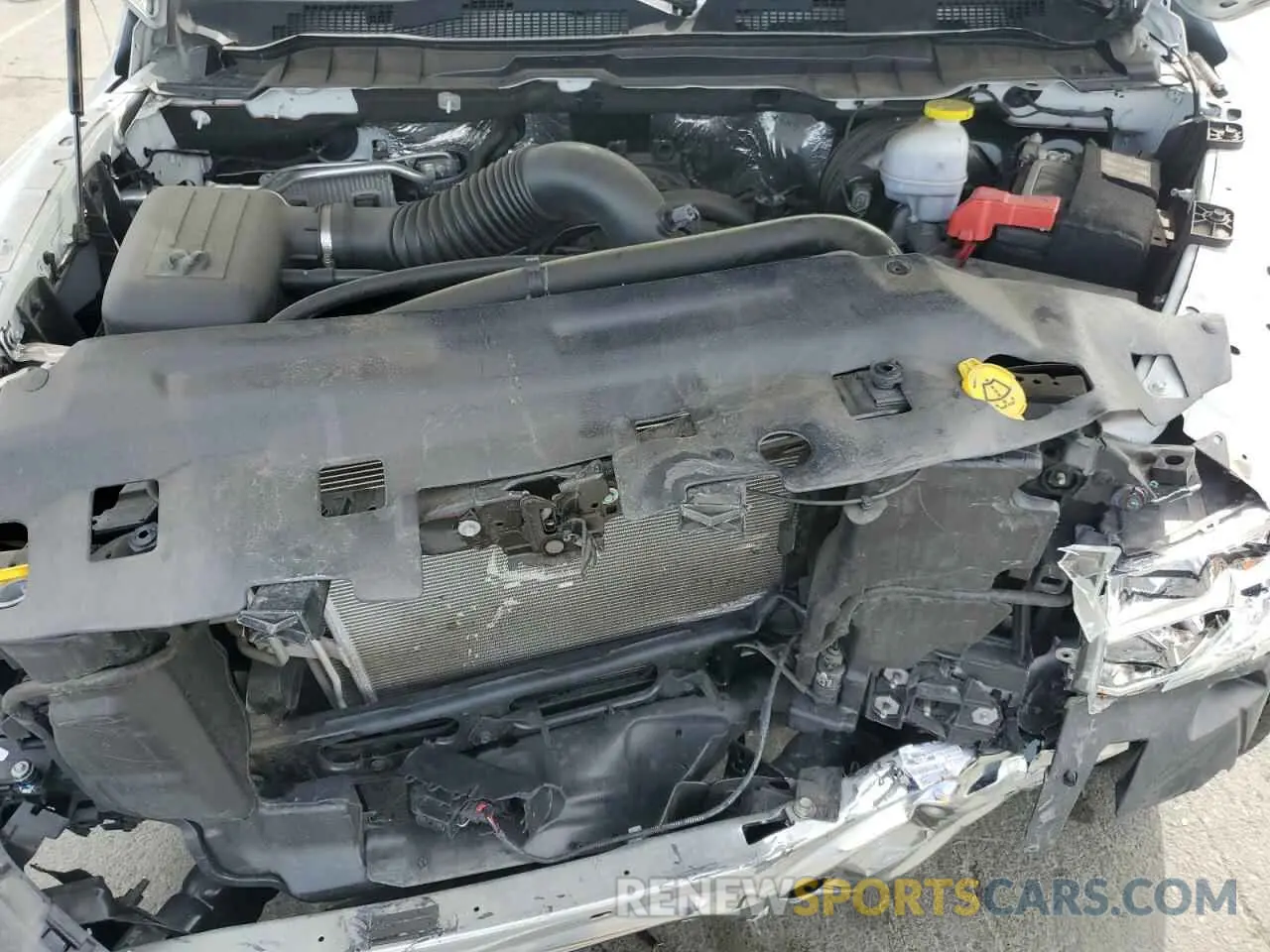 11 Фотография поврежденного автомобиля 3C6JR6AT2LG232080 RAM 1500 2020