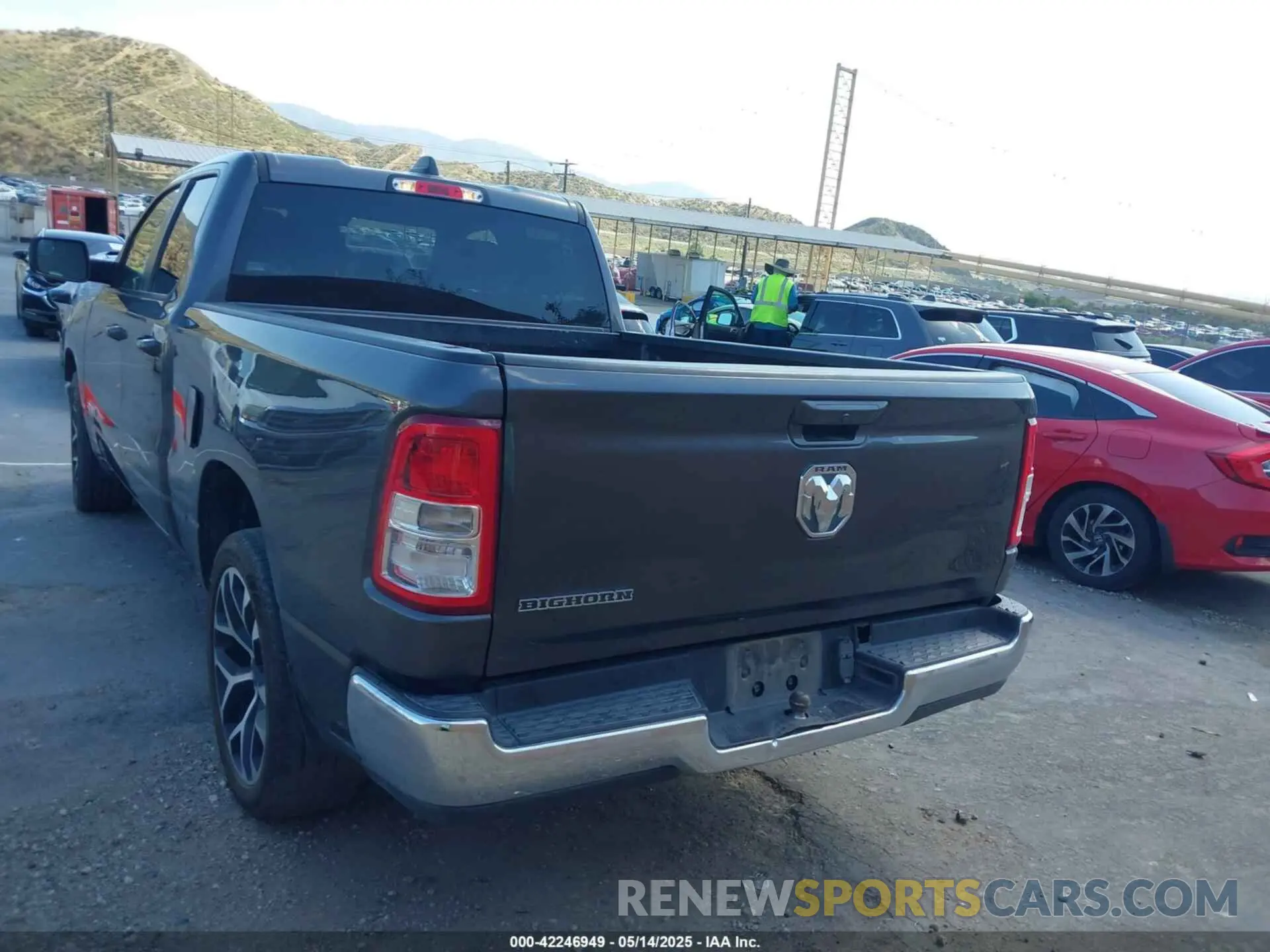 16 Photograph of a damaged car 1C6RREBG3MN743725 RAM 1500 2021