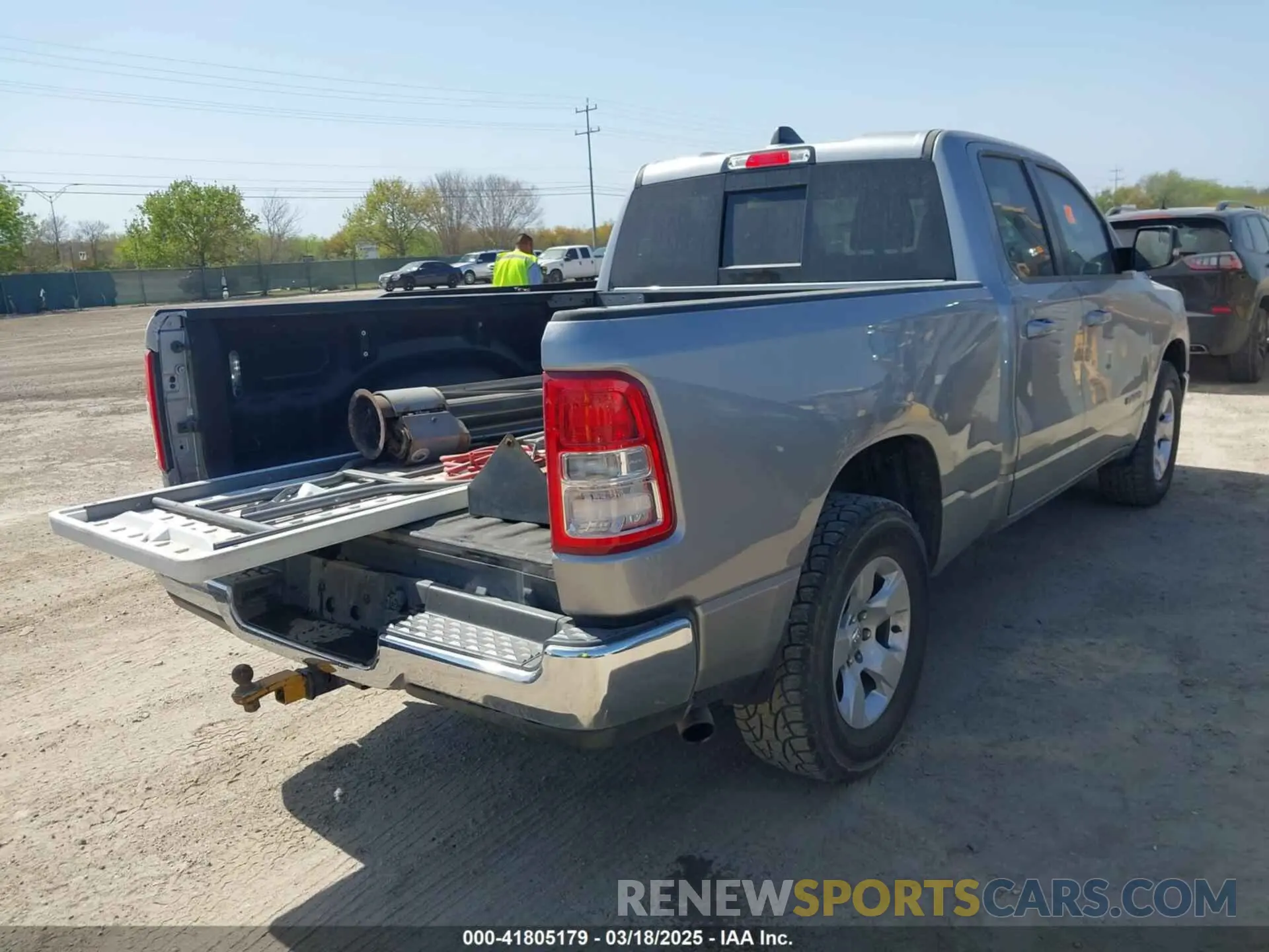4 Photograph of a damaged car 1C6RREBGXMN753149 RAM 1500 2021
