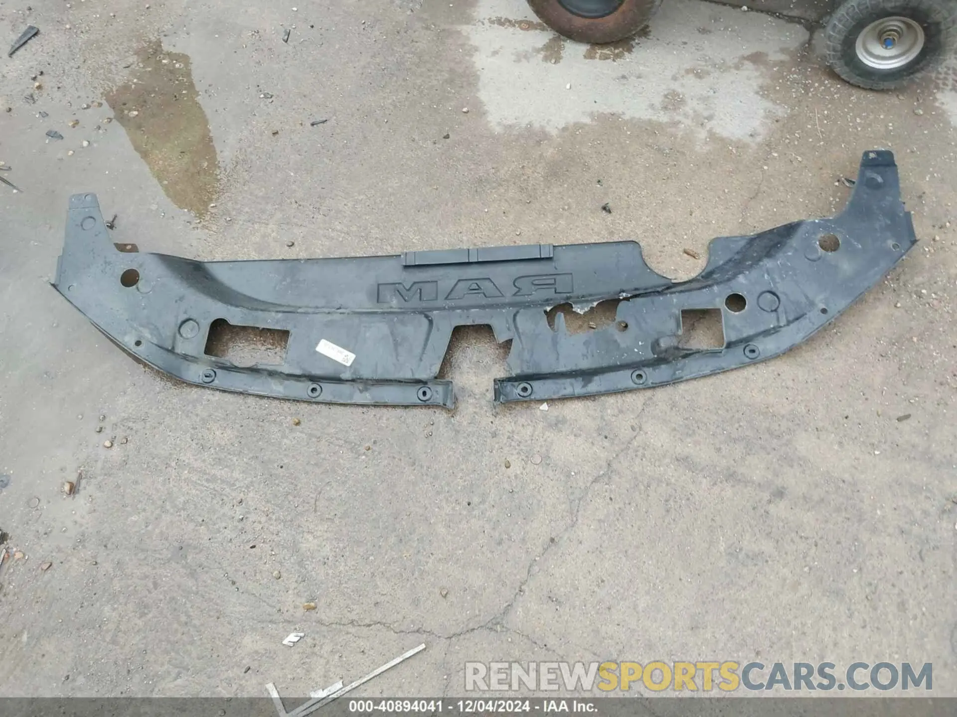 11 Фотография поврежденного автомобиля 1C6RREBT8MN628678 RAM 1500 2021