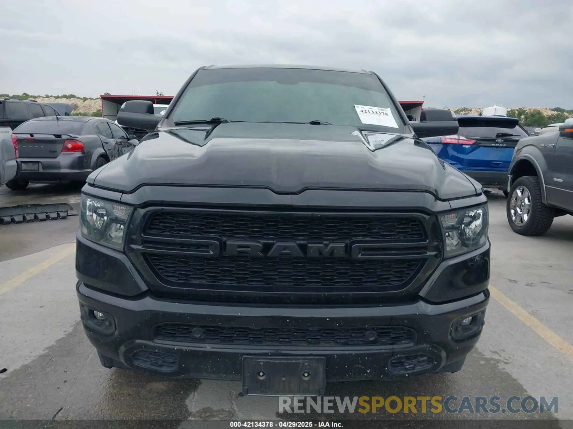 12 Photograph of a damaged car 1C6RREFM3MN835868 RAM 1500 2021