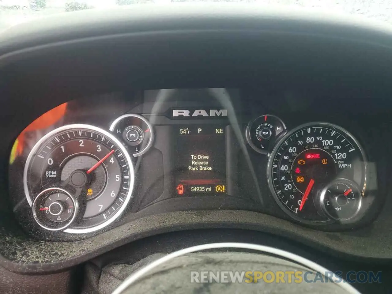 9 Фотография поврежденного автомобиля 1C6RREFT0MN631682 RAM 1500 2021