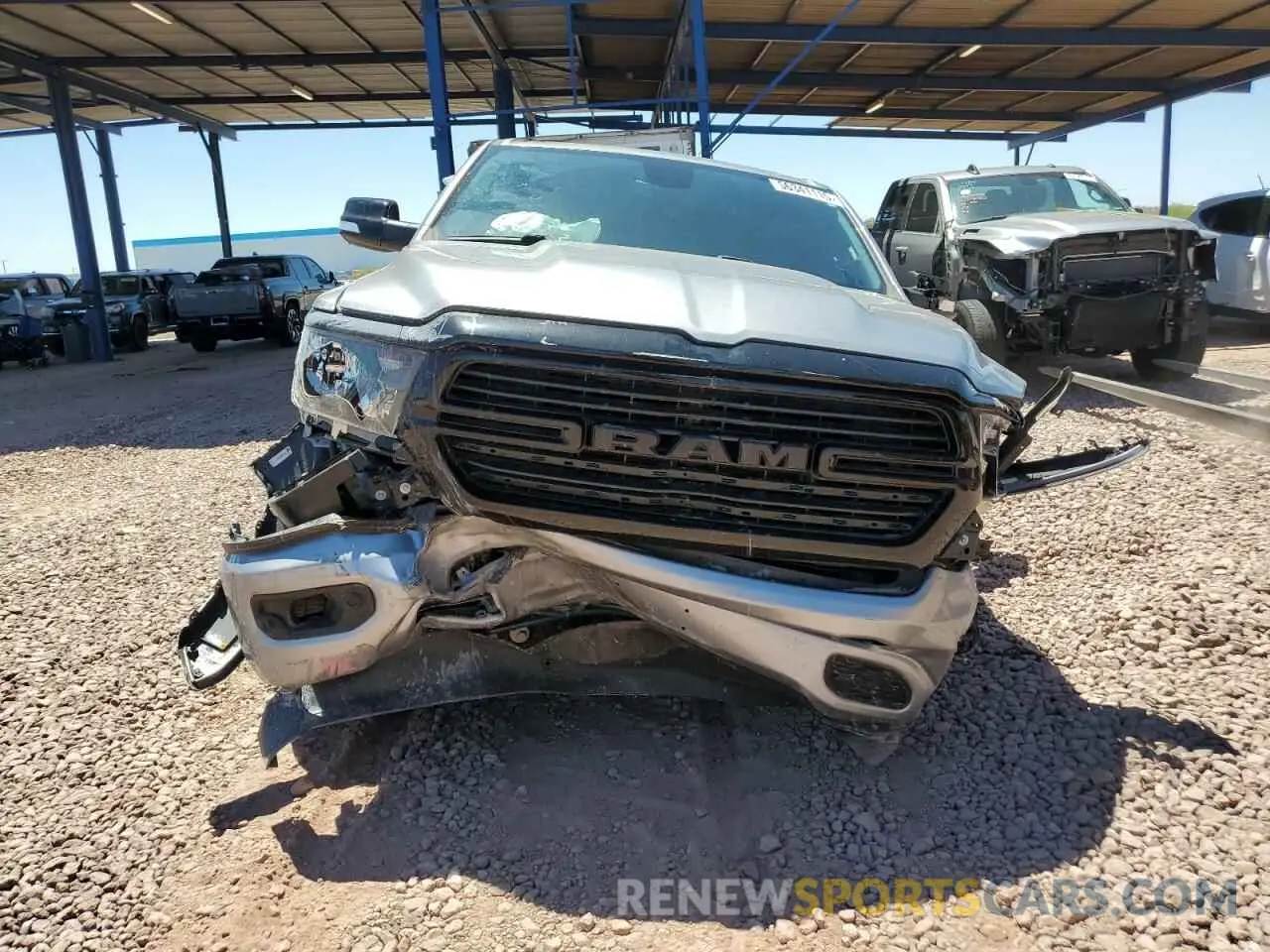5 Photograph of a damaged car 1C6RREFT2MN590066 RAM 1500 2021