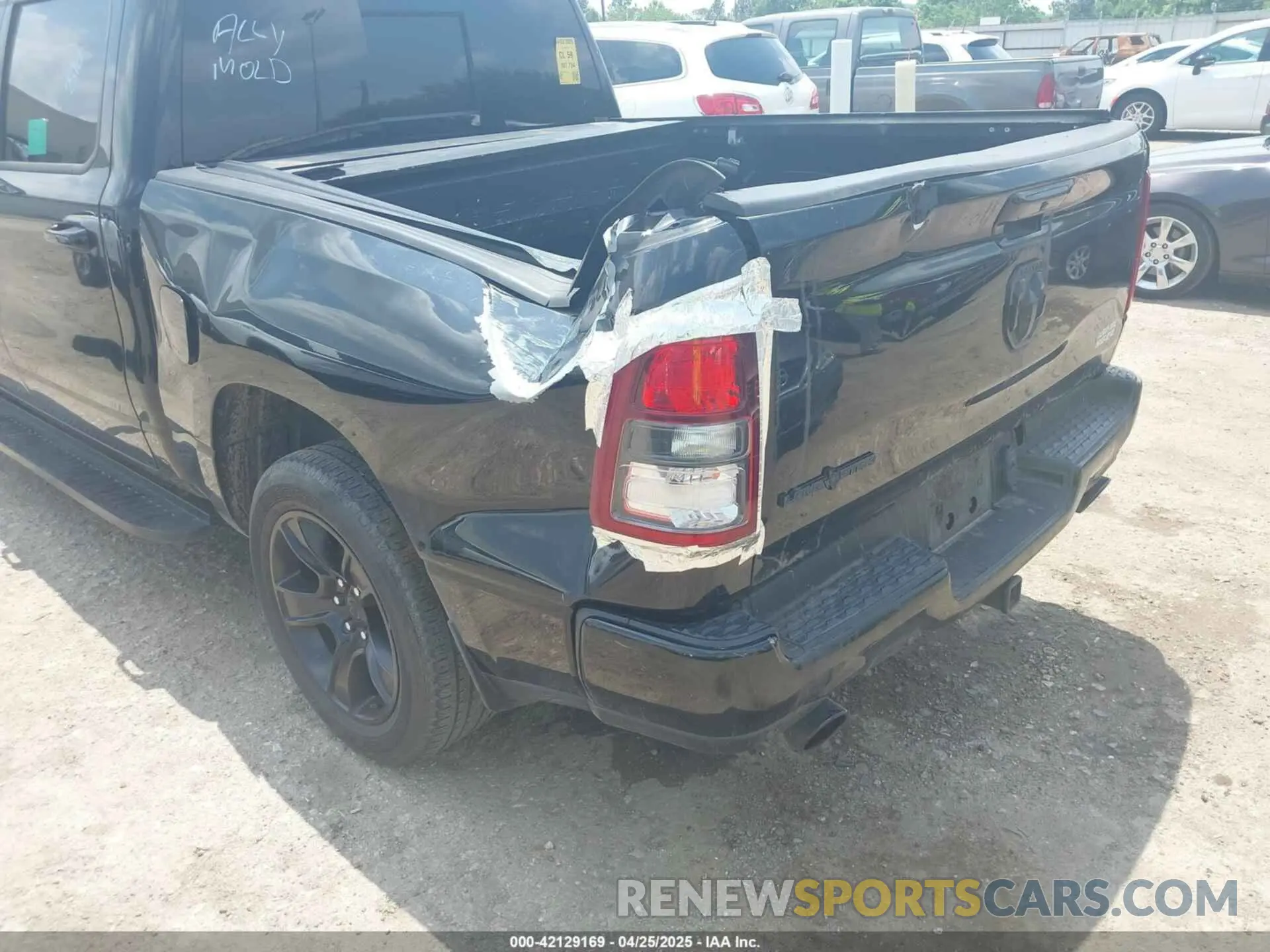 6 Photograph of a damaged car 1C6RREFT3MN647245 RAM 1500 2021