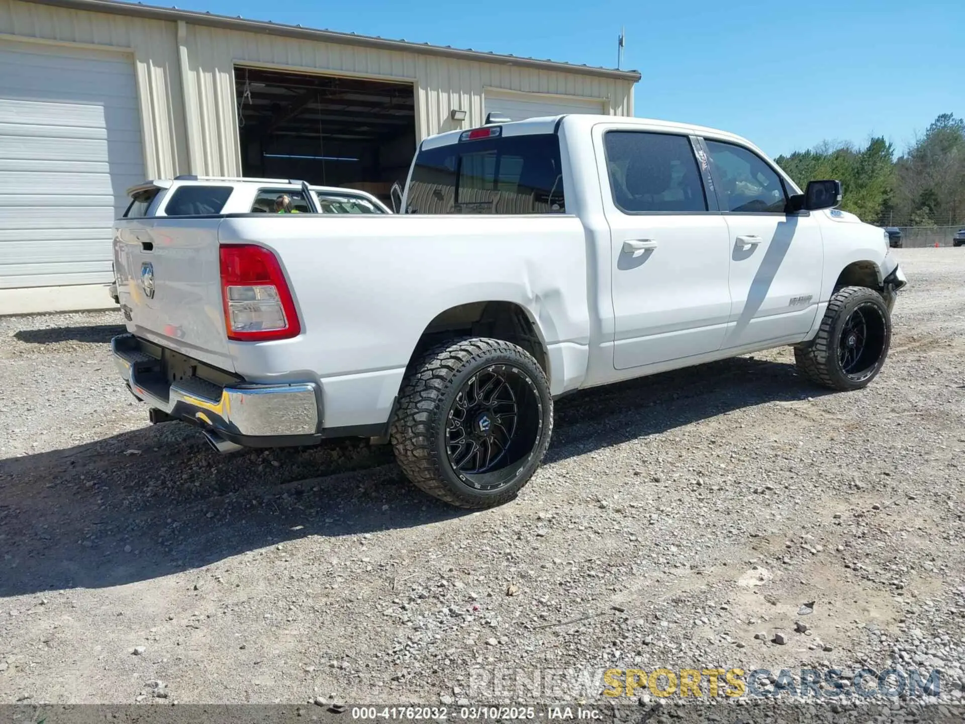 4 Фотография поврежденного автомобиля 1C6RREFT4MN708750 RAM 1500 2021