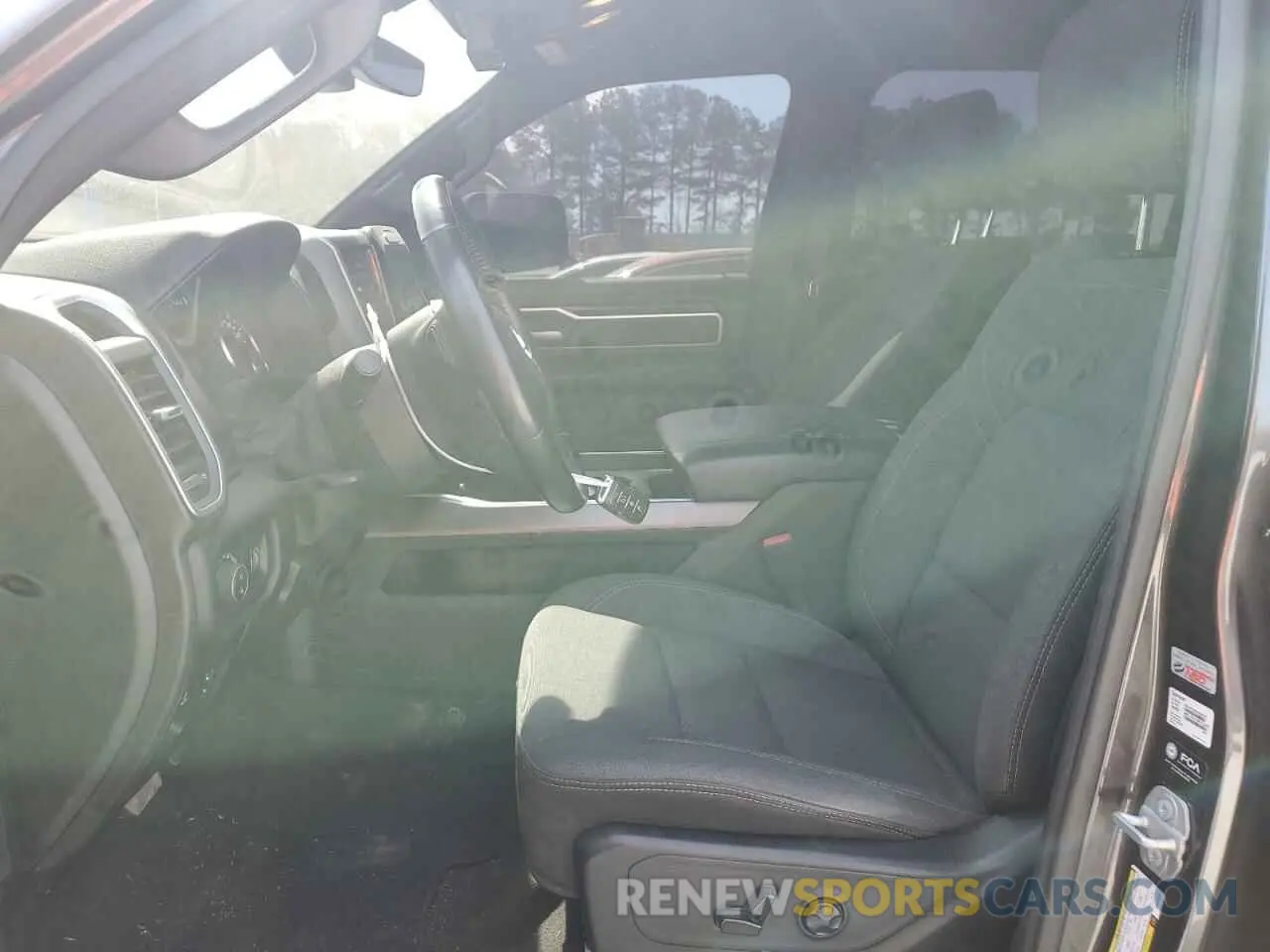 7 Фотография поврежденного автомобиля 1C6RREFT7MN542997 RAM 1500 2021