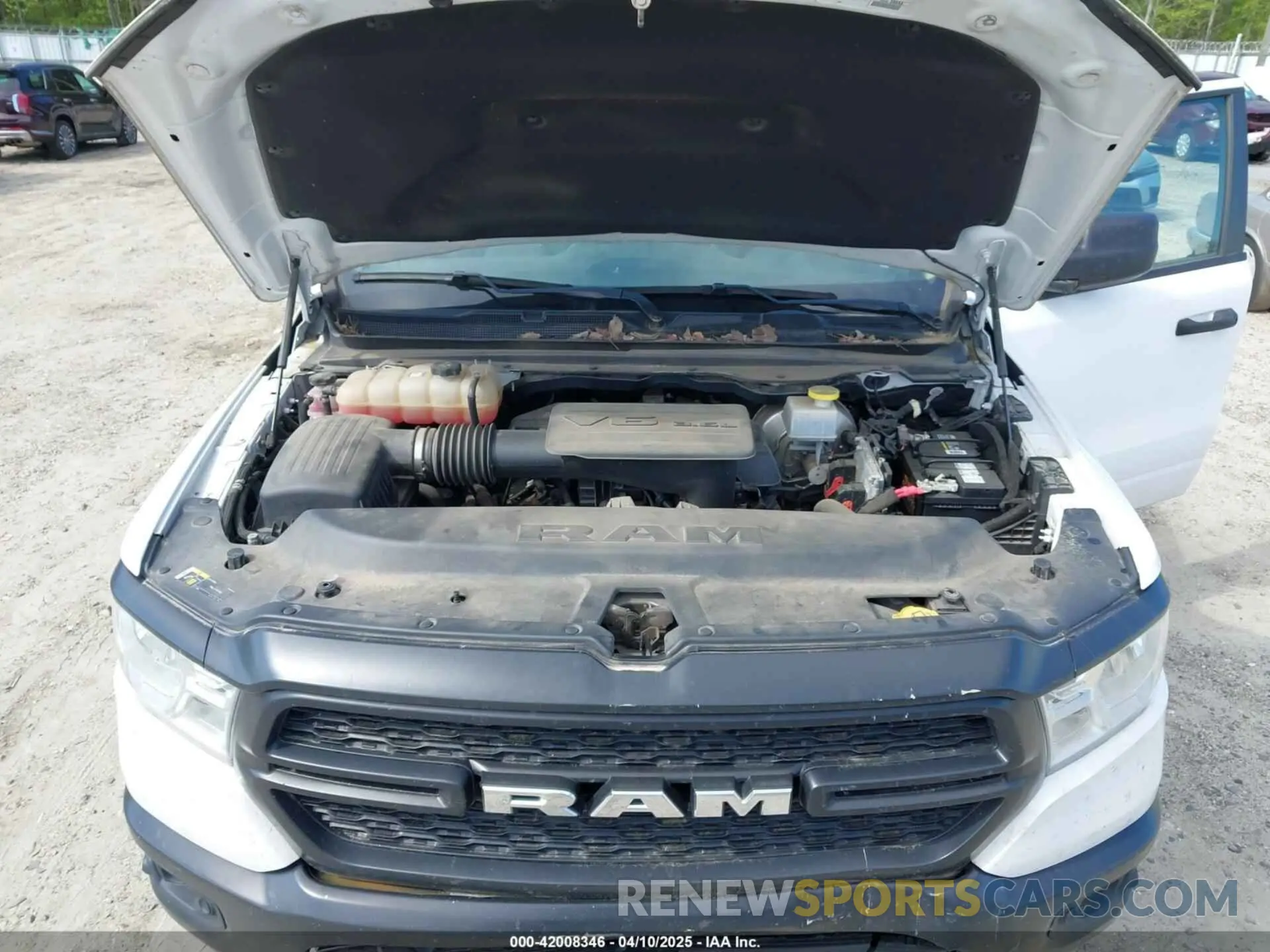 10 Photograph of a damaged car 1C6RREGG4MN690767 RAM 1500 2021