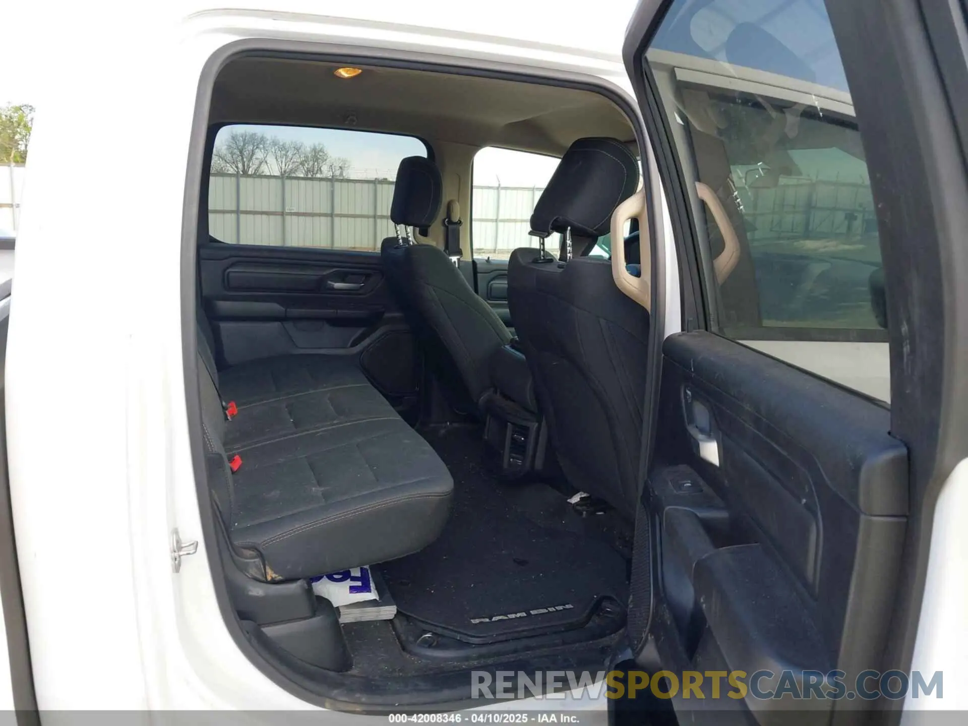 8 Photograph of a damaged car 1C6RREGG4MN690767 RAM 1500 2021
