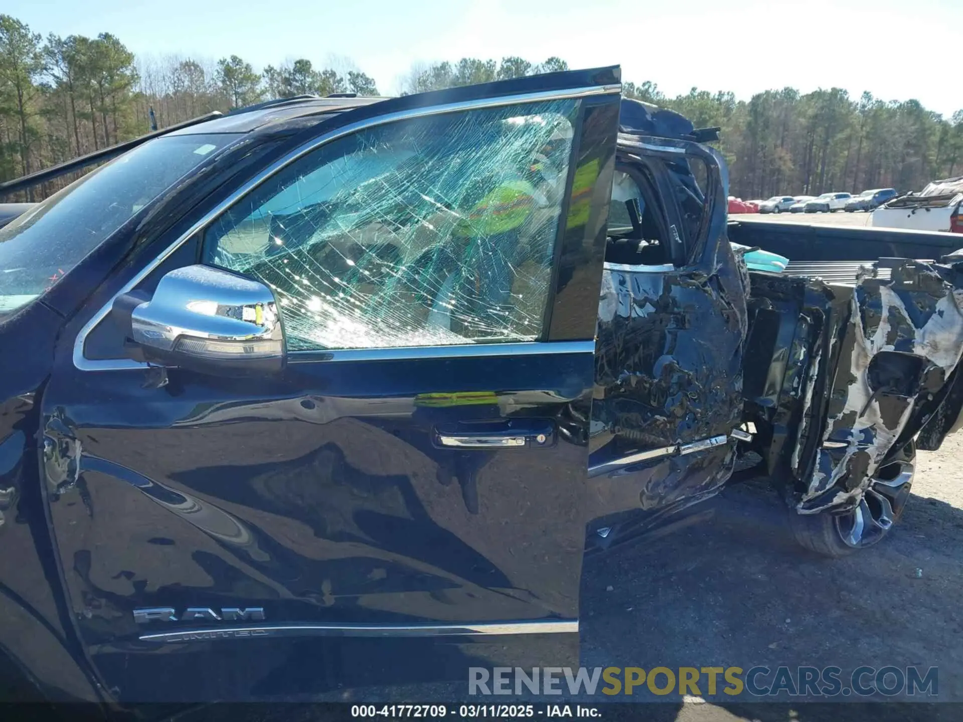 6 Photograph of a damaged car 1C6RREHT6MN501709 RAM 1500 2021
