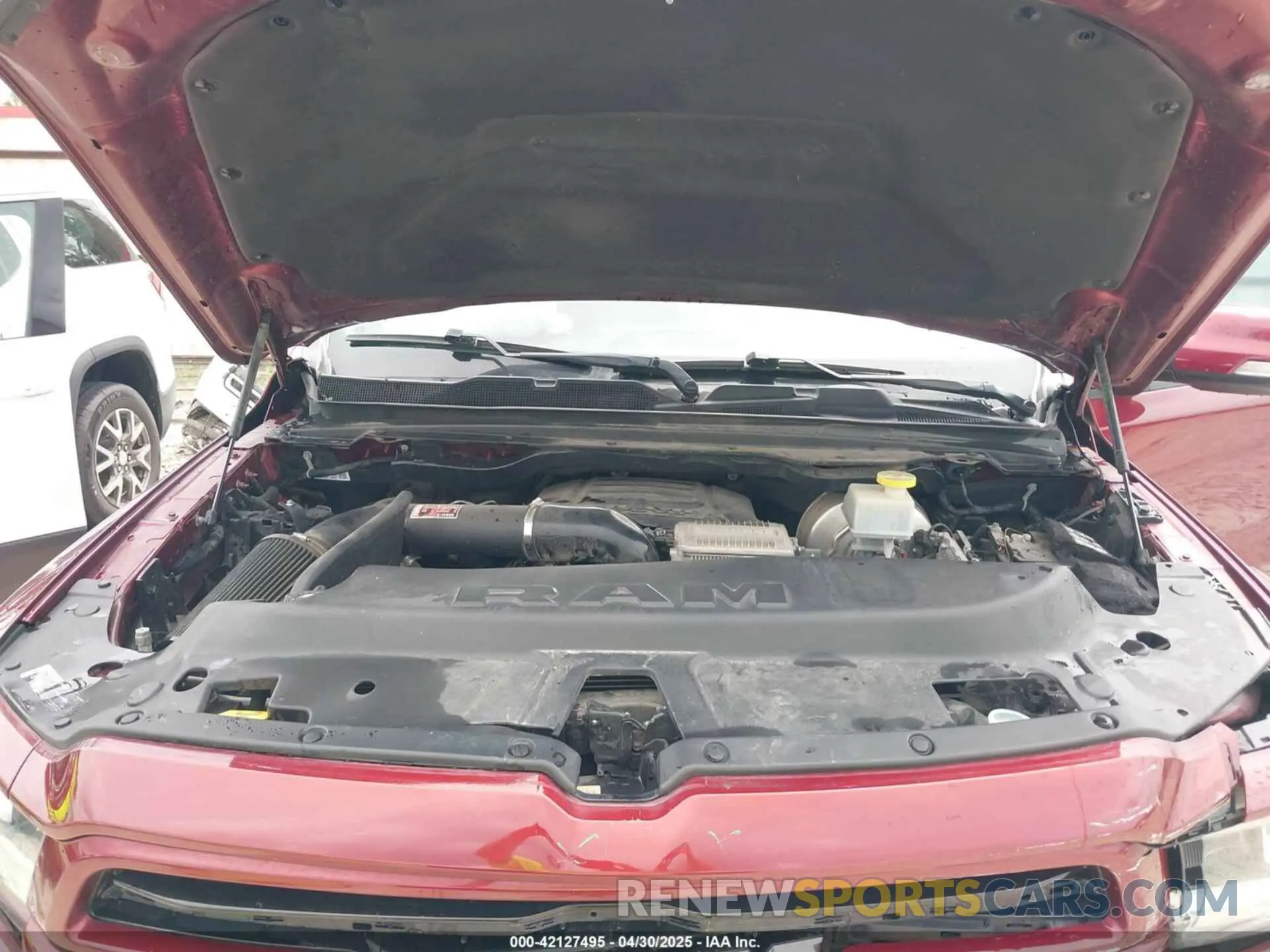 10 Photograph of a damaged car 1C6RREJT1MN767990 RAM 1500 2021