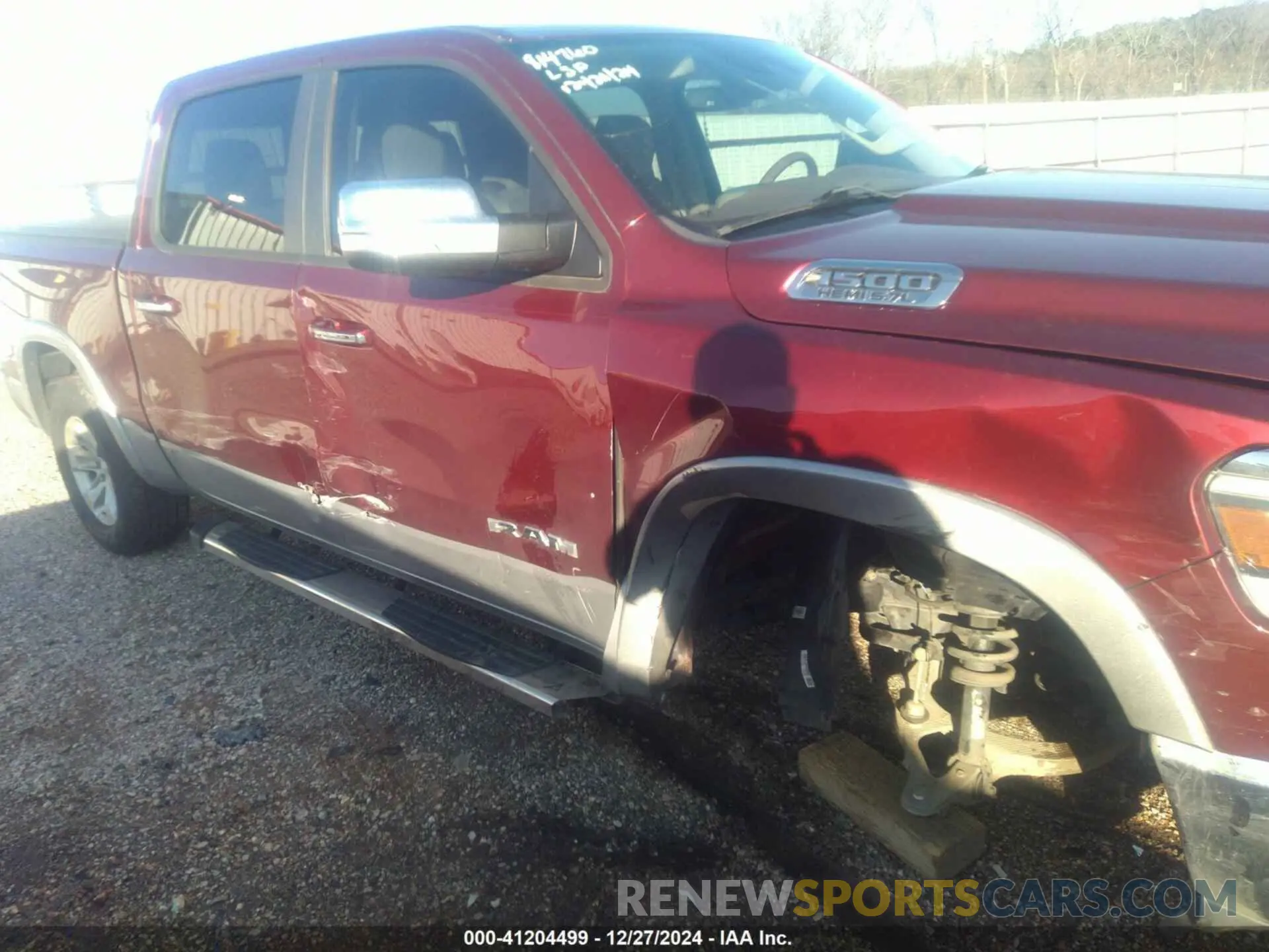 17 Photograph of a damaged car 1C6RREJT1MN814760 RAM 1500 2021