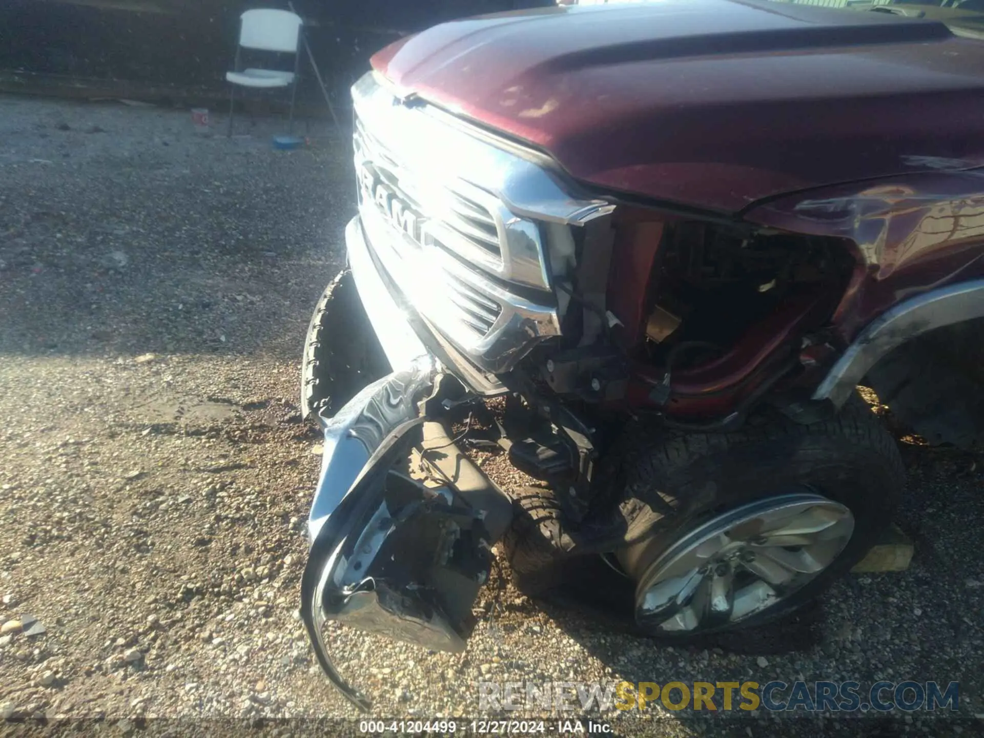 20 Photograph of a damaged car 1C6RREJT1MN814760 RAM 1500 2021