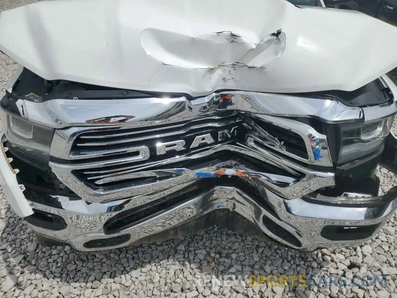 11 Photograph of a damaged car 1C6RREJT3MN528893 RAM 1500 2021