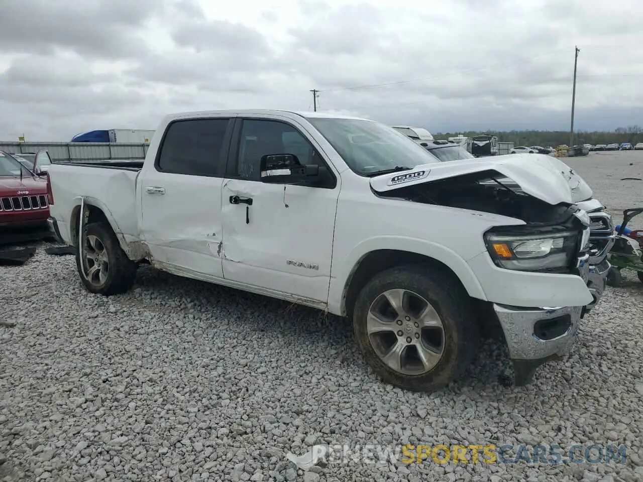 4 Photograph of a damaged car 1C6RREJT3MN528893 RAM 1500 2021