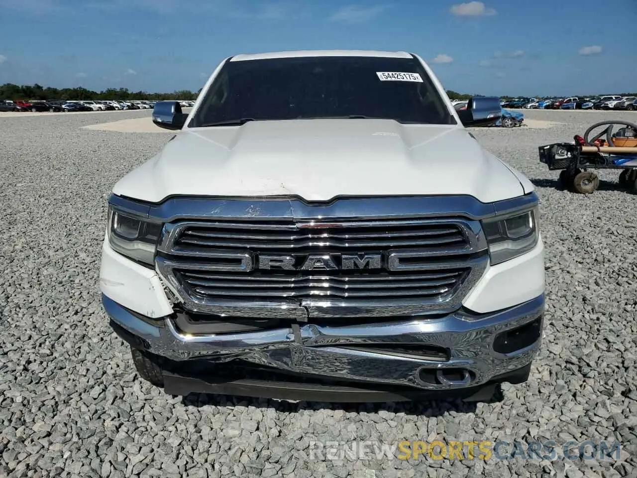 5 Photograph of a damaged car 1C6RREJT4MN820424 RAM 1500 2021