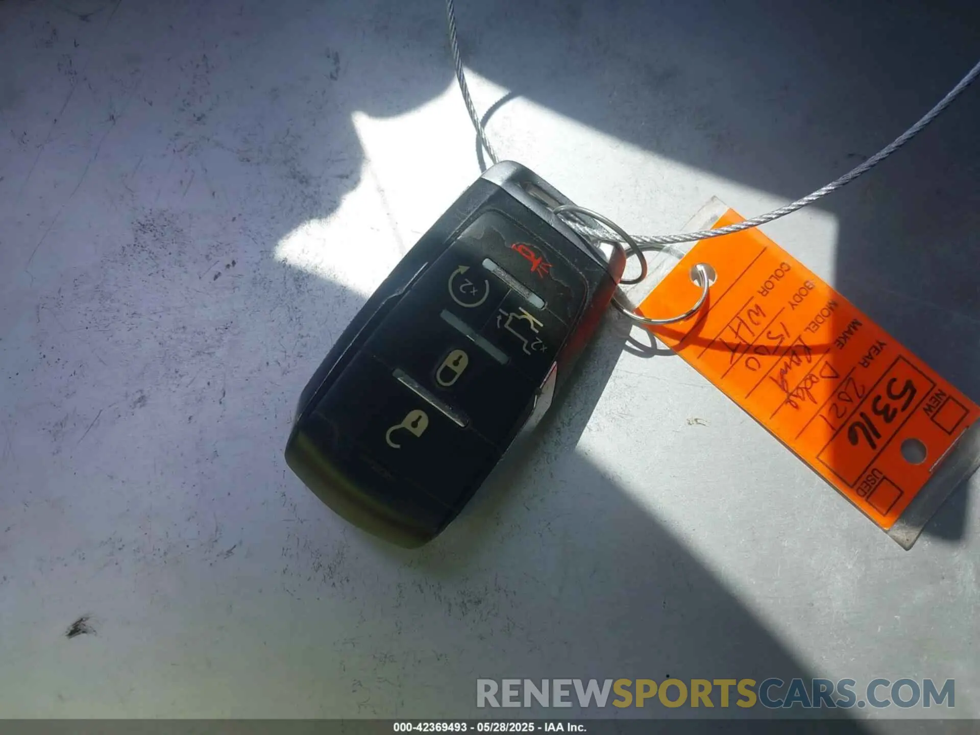 11 Фотография поврежденного автомобиля 1C6RREJT8MN811919 RAM 1500 2021