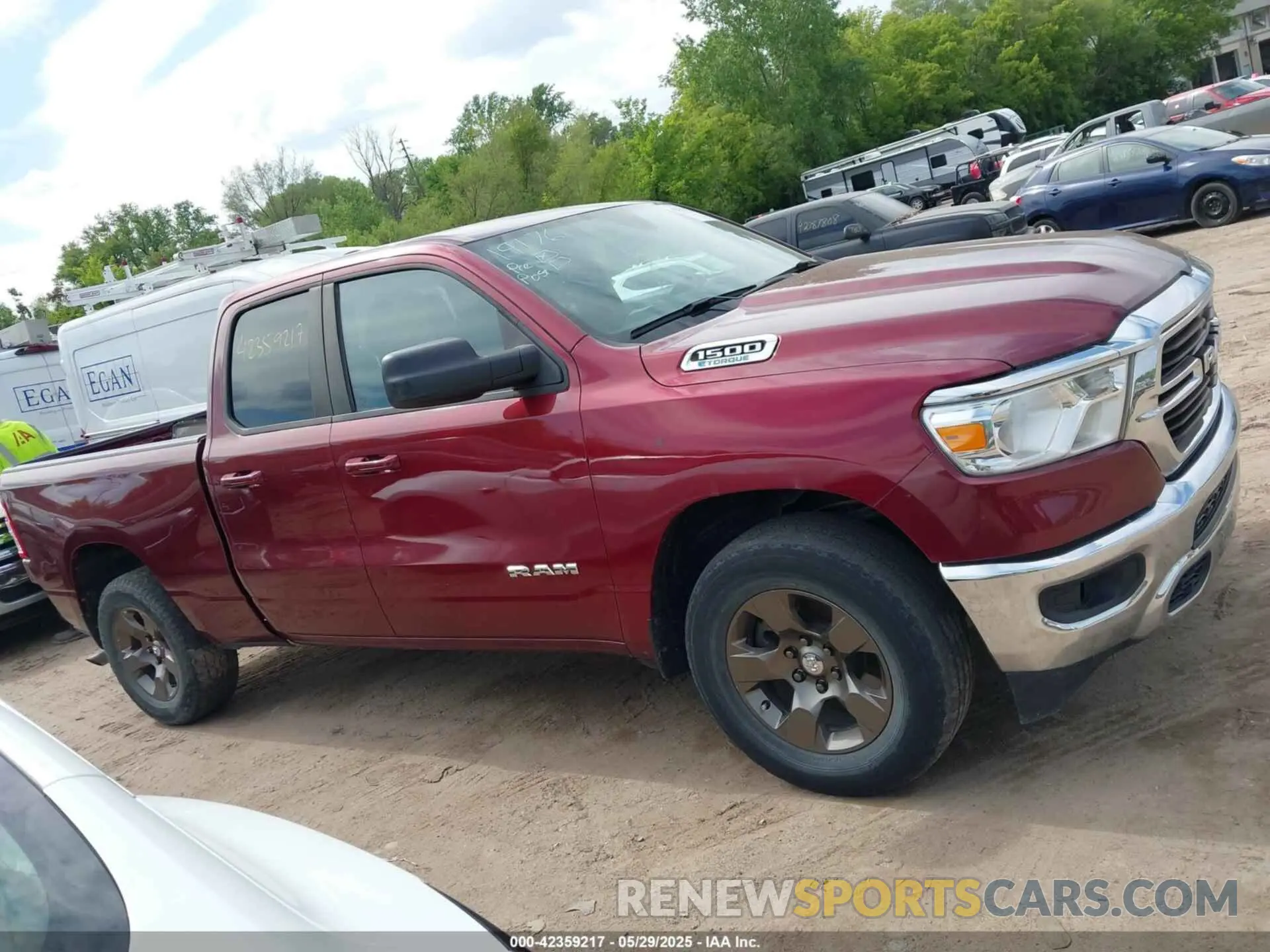 13 Photograph of a damaged car 1C6RRFBG0MN697843 RAM 1500 2021