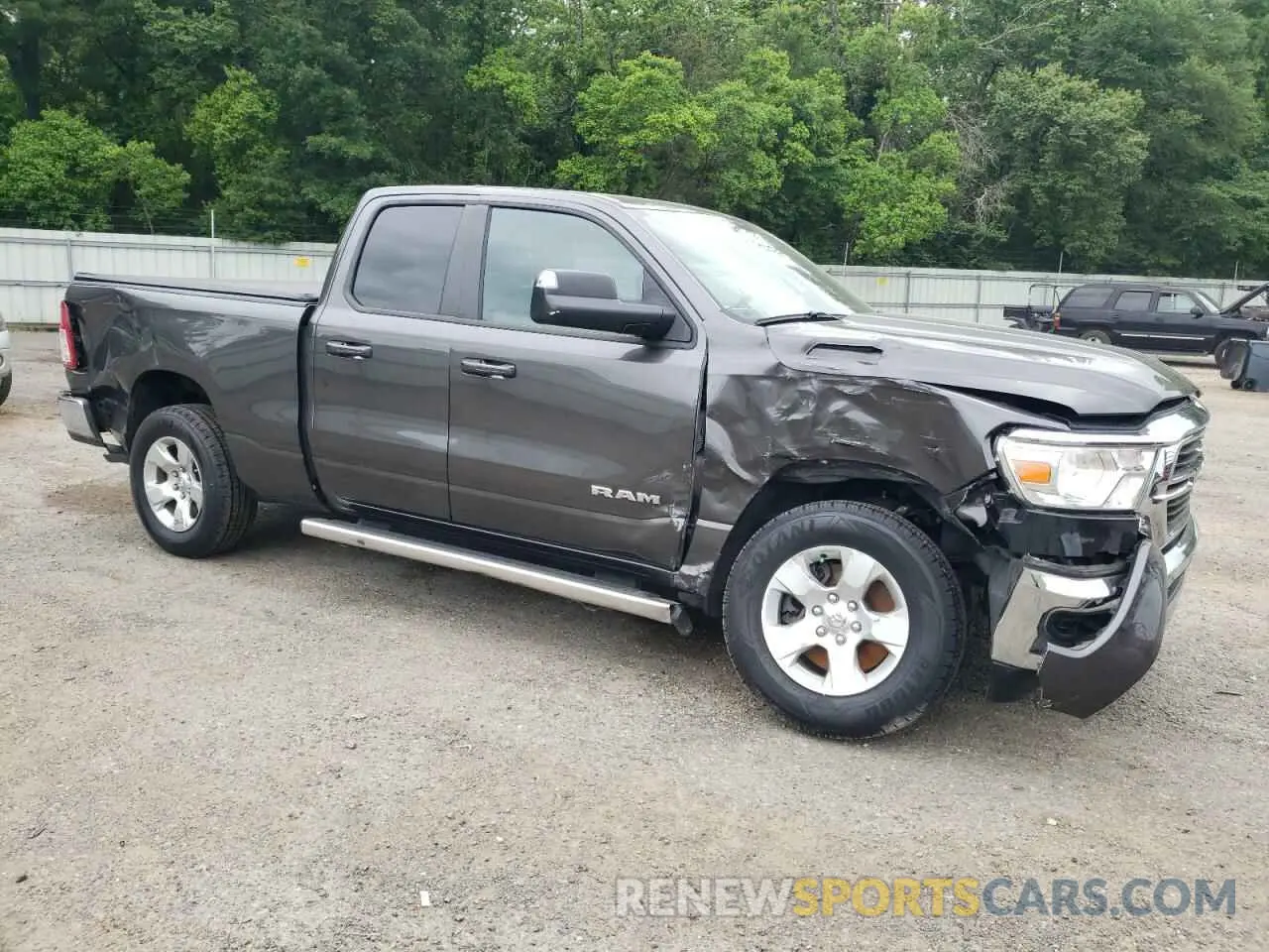 4 Photograph of a damaged car 1C6RRFBG3MN663413 RAM 1500 2021