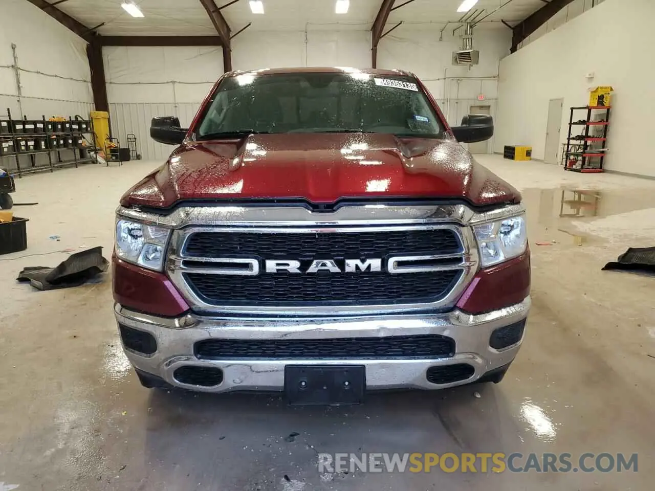 5 Photograph of a damaged car 1C6SRECG8MN543147 RAM 1500 2021