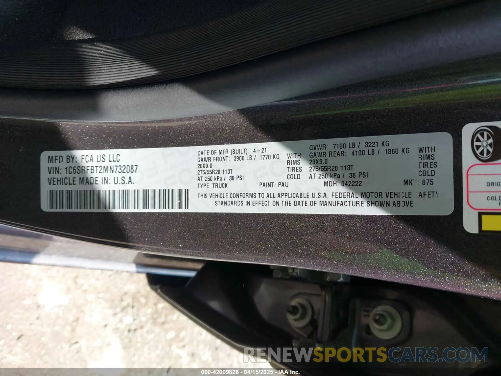 9 Photograph of a damaged car 1C6SRFBT2MN732087 RAM 1500 2021