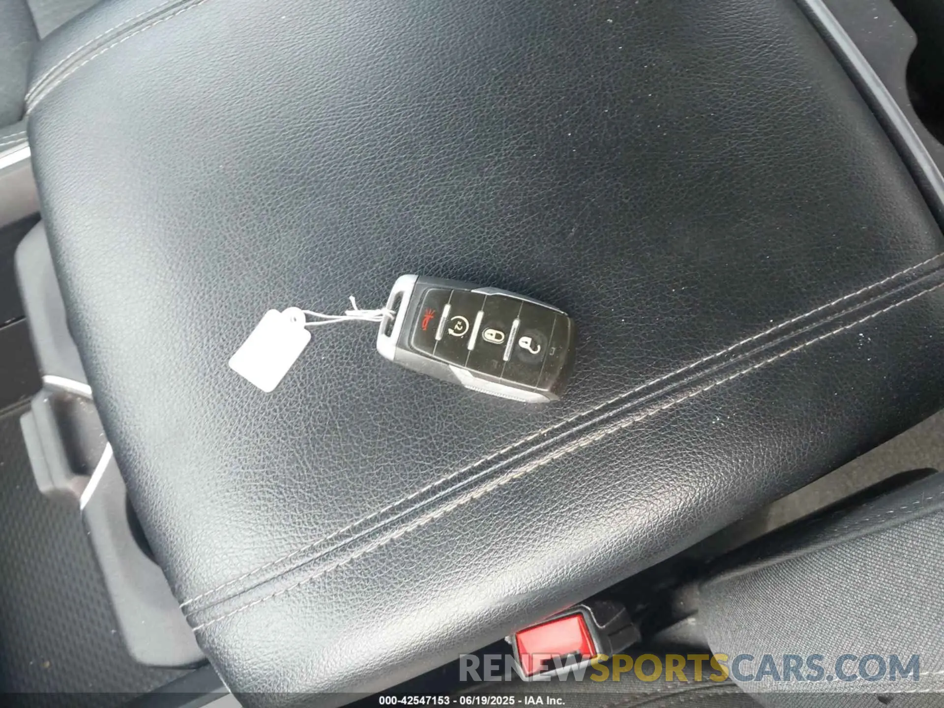 11 Фотография поврежденного автомобиля 1C6SRFFT1MN632606 RAM 1500 2021