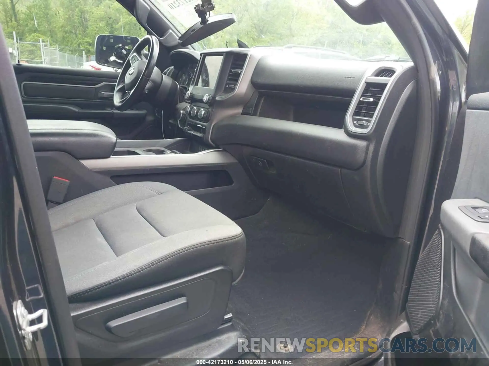 5 Фотография поврежденного автомобиля 1C6SRFFT1MN647851 RAM 1500 2021