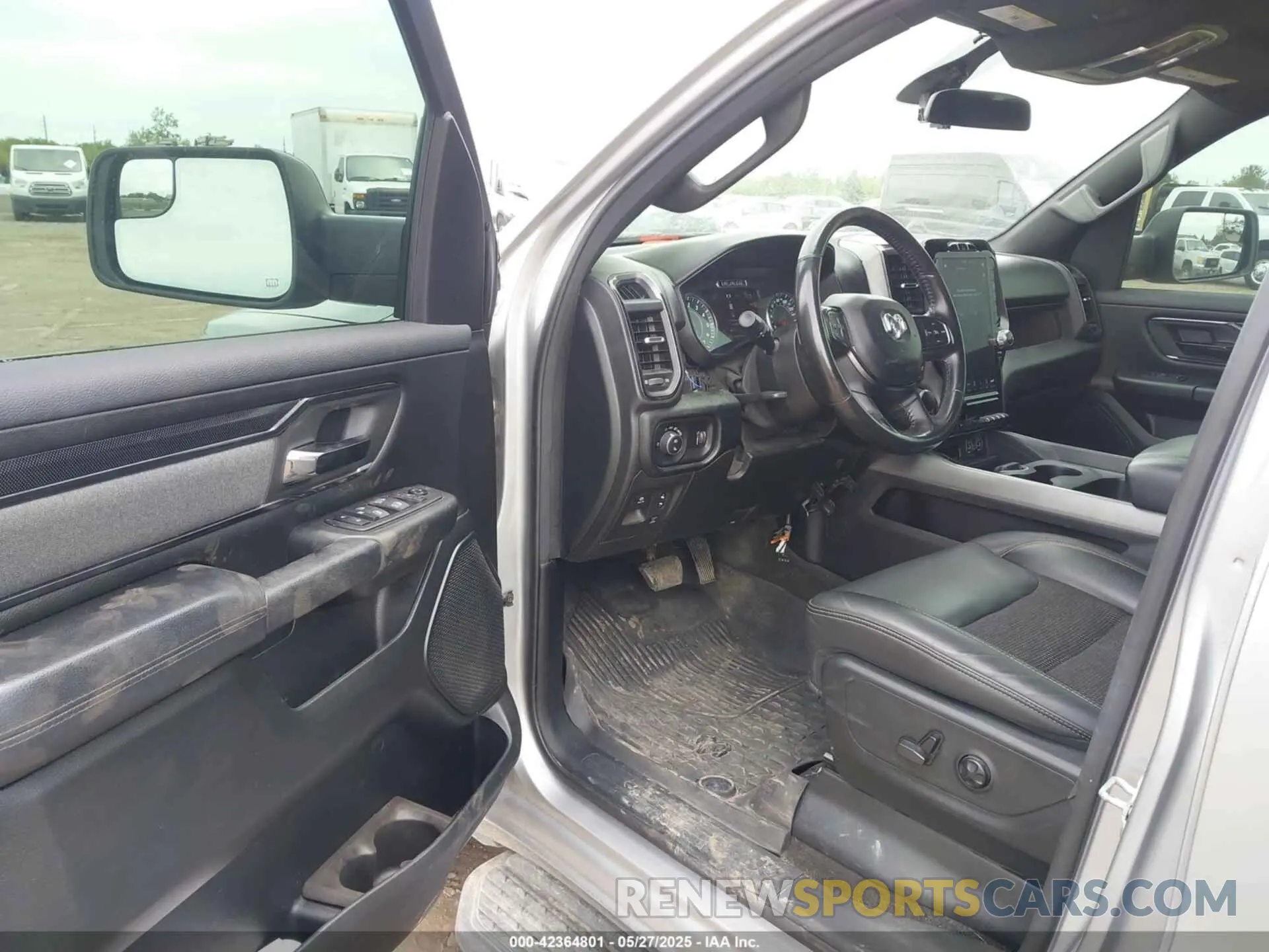 18 Photograph of a damaged car 1C6SRFFT2MN597123 RAM 1500 2021