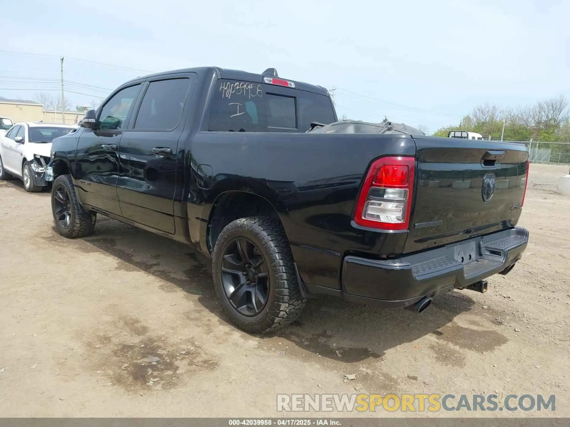 3 Фотография поврежденного автомобиля 1C6SRFFT2MN601851 RAM 1500 2021