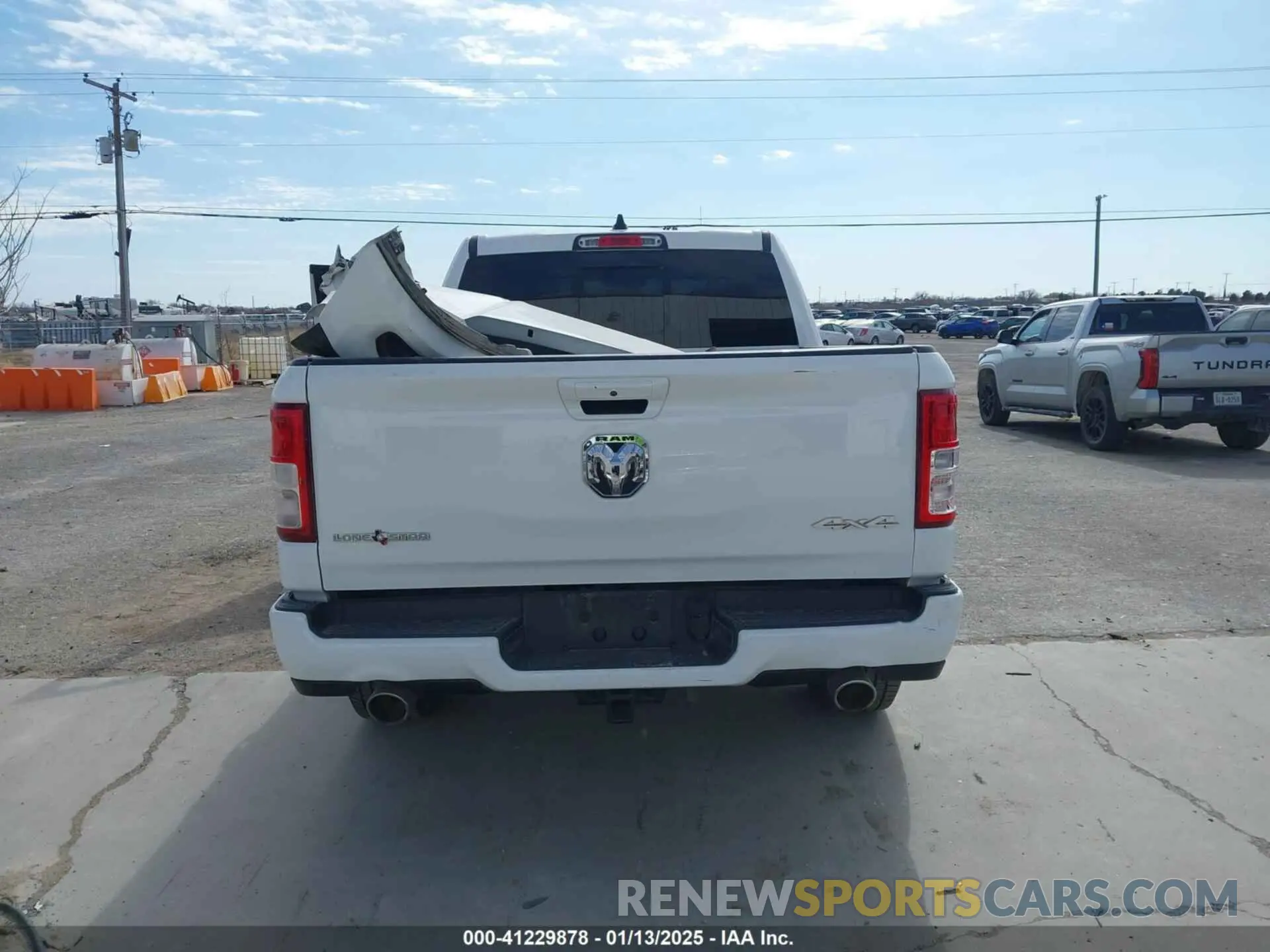 16 Photograph of a damaged car 1C6SRFFT5MN650476 RAM 1500 2021