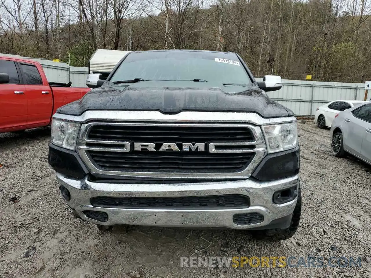 5 Photograph of a damaged car 1C6SRFFT7MN569298 RAM 1500 2021