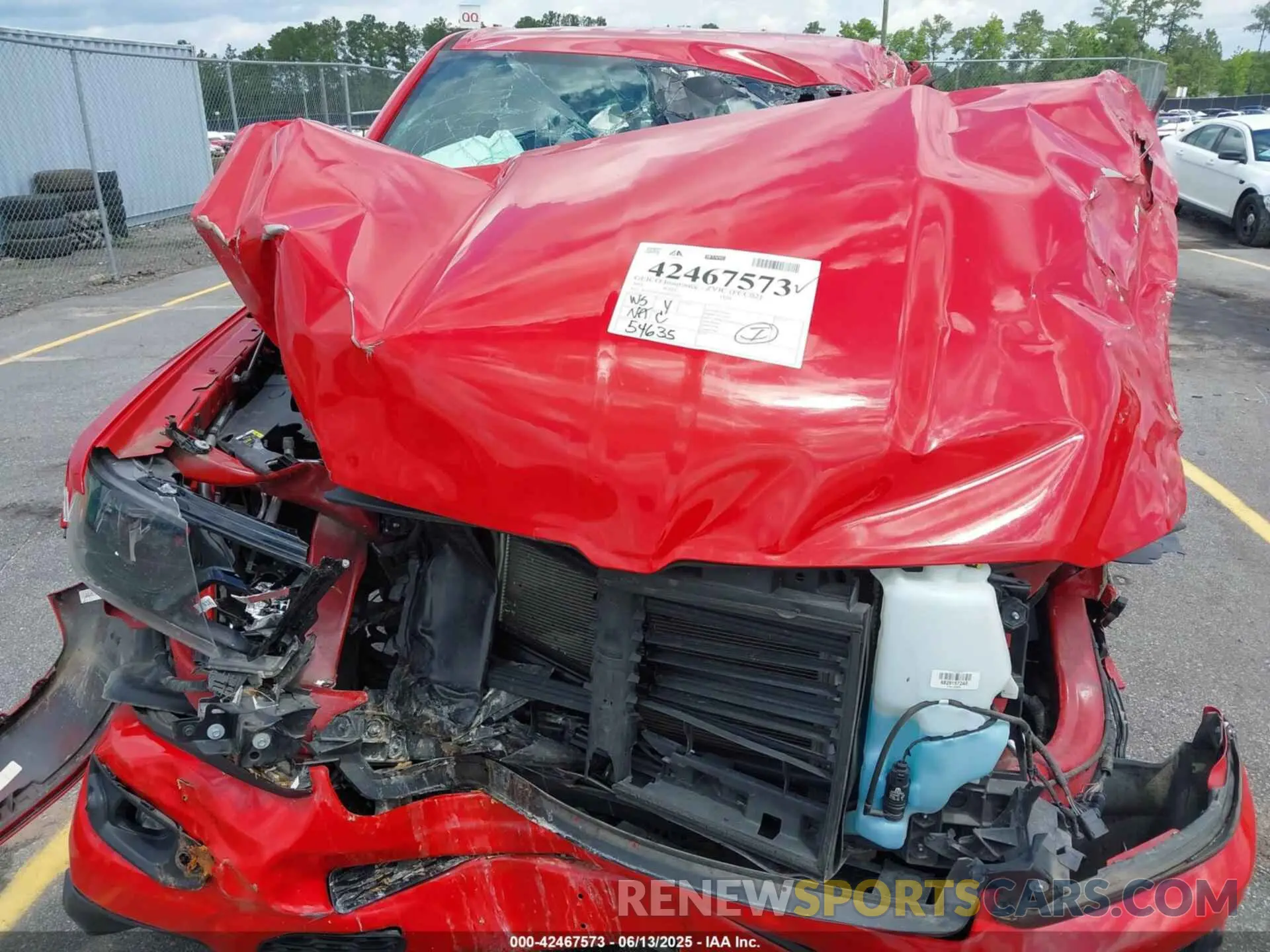 10 Photograph of a damaged car 1C6SRFFT8MN622915 RAM 1500 2021