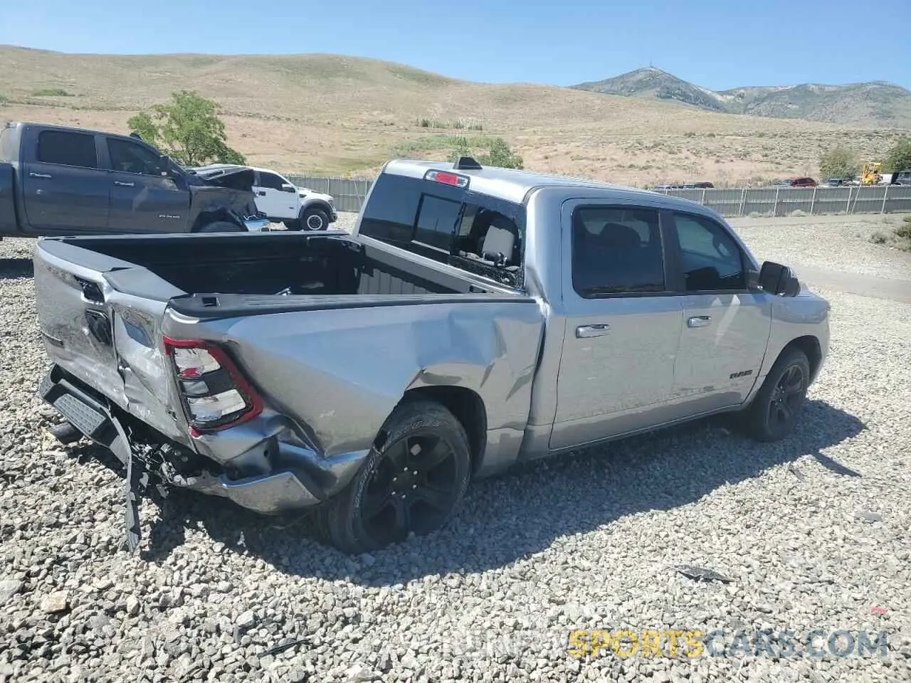 3 Фотография поврежденного автомобиля 1C6SRFFTXMN537235 RAM 1500 2021