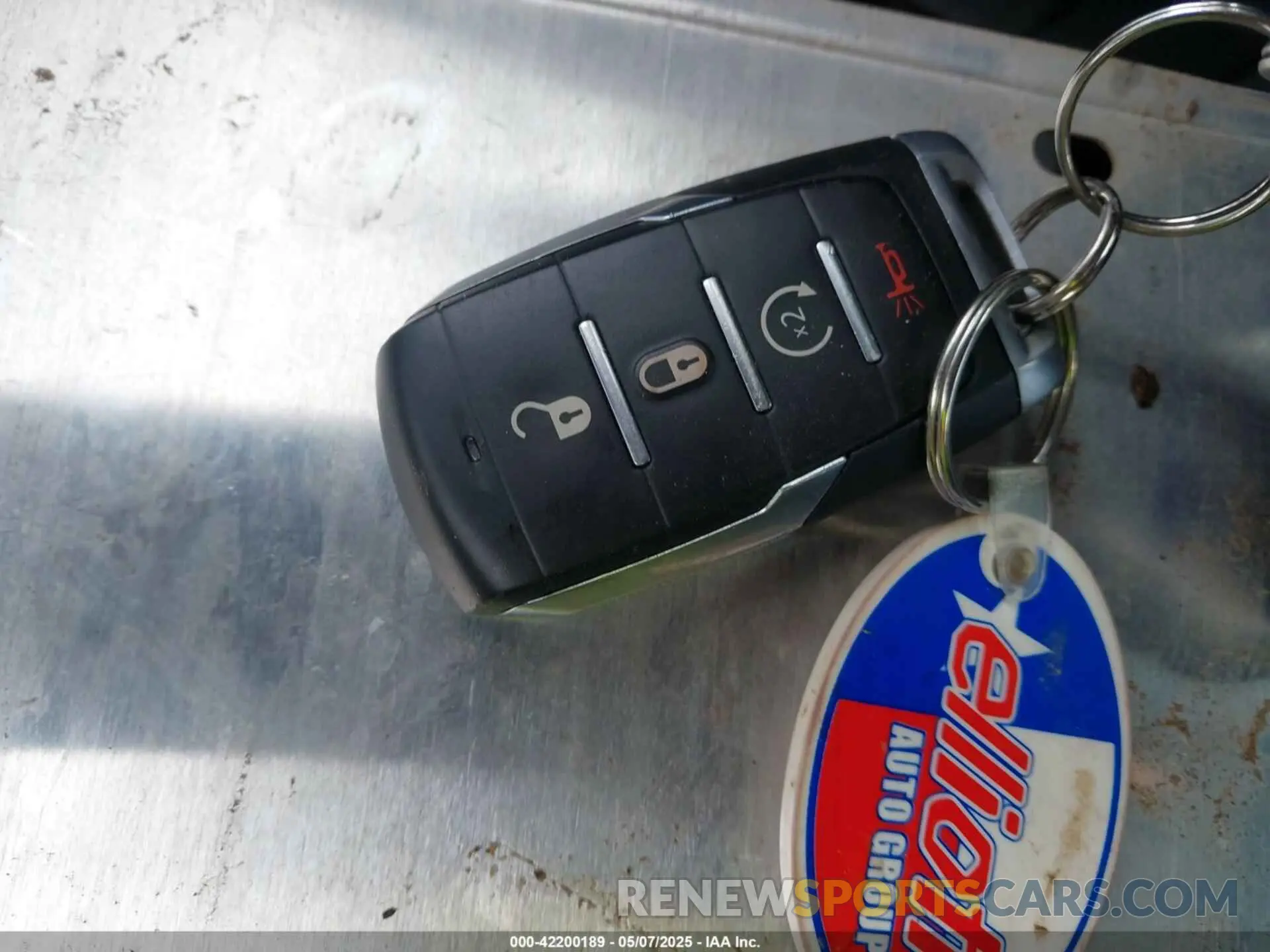 11 Фотография поврежденного автомобиля 1C6SRFFTXMN744336 RAM 1500 2021