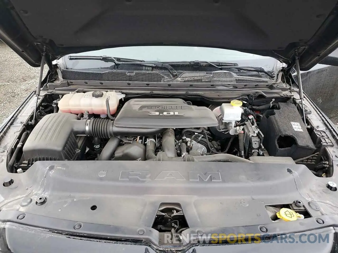 11 Фотография поврежденного автомобиля 1C6SRFHM1MN748538 RAM 1500 2021