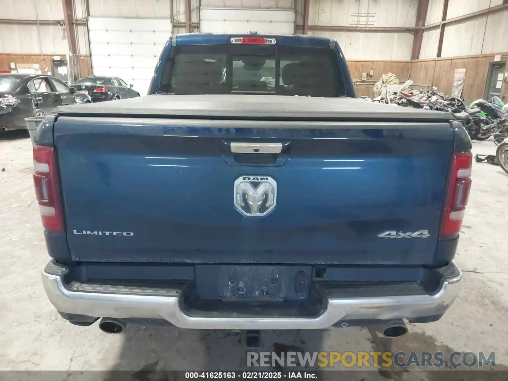 16 Photograph of a damaged car 1C6SRFHM5MN501037 RAM 1500 2021