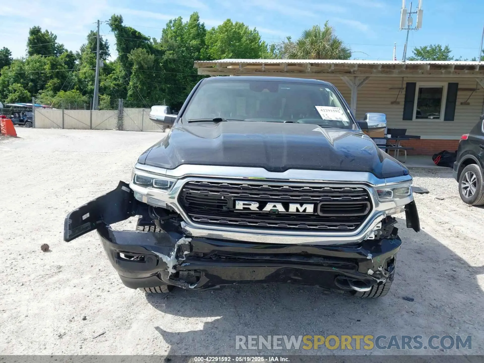 12 Photograph of a damaged car 1C6SRFHM8MN642037 RAM 1500 2021