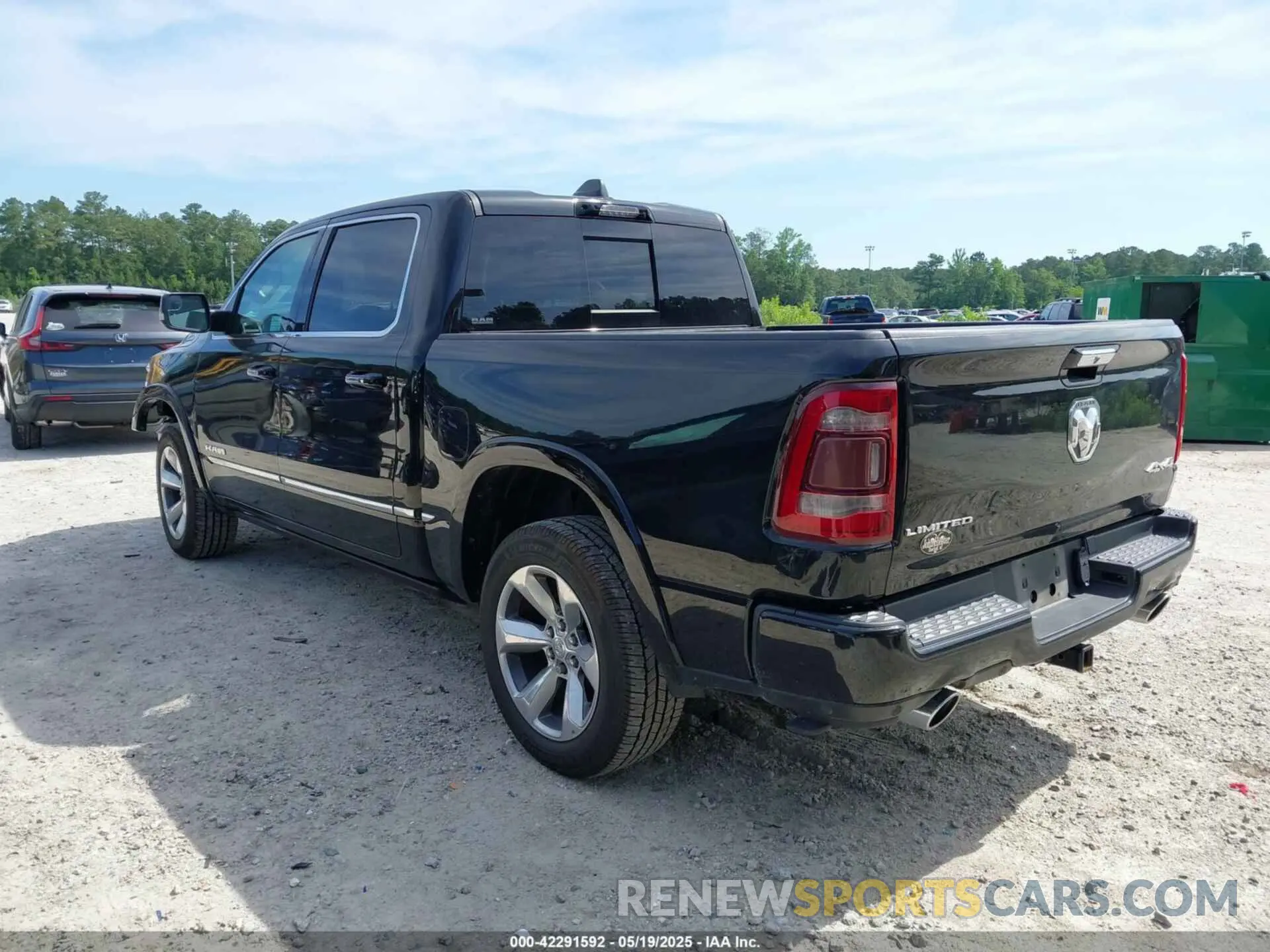 3 Photograph of a damaged car 1C6SRFHM8MN642037 RAM 1500 2021