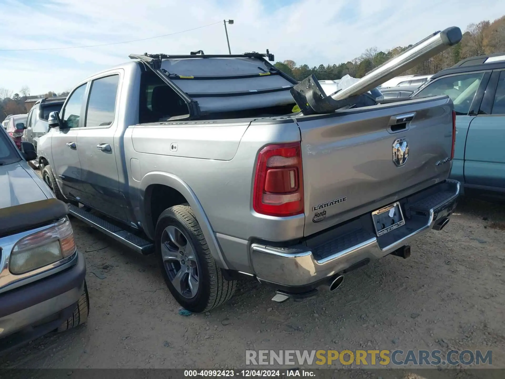 3 Фотография поврежденного автомобиля 1C6SRFJT1MN702466 RAM 1500 2021