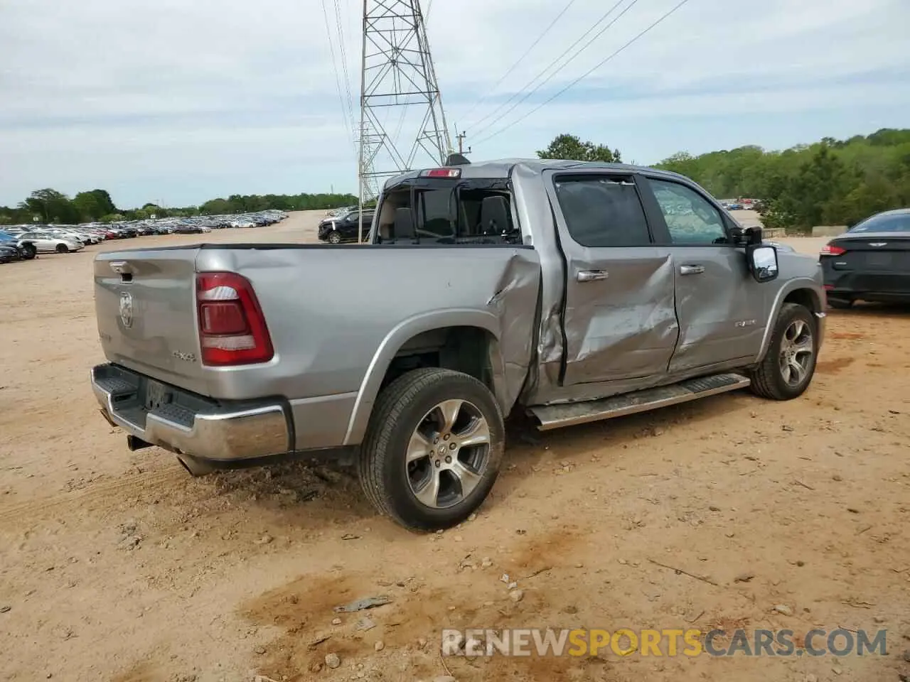 3 Photograph of a damaged car 1C6SRFJT1MN770377 RAM 1500 2021