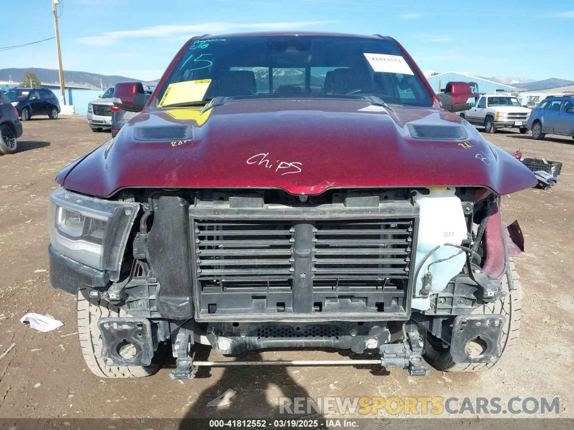 13 Photograph of a damaged car 1C6SRFJT2MN525409 RAM 1500 2021