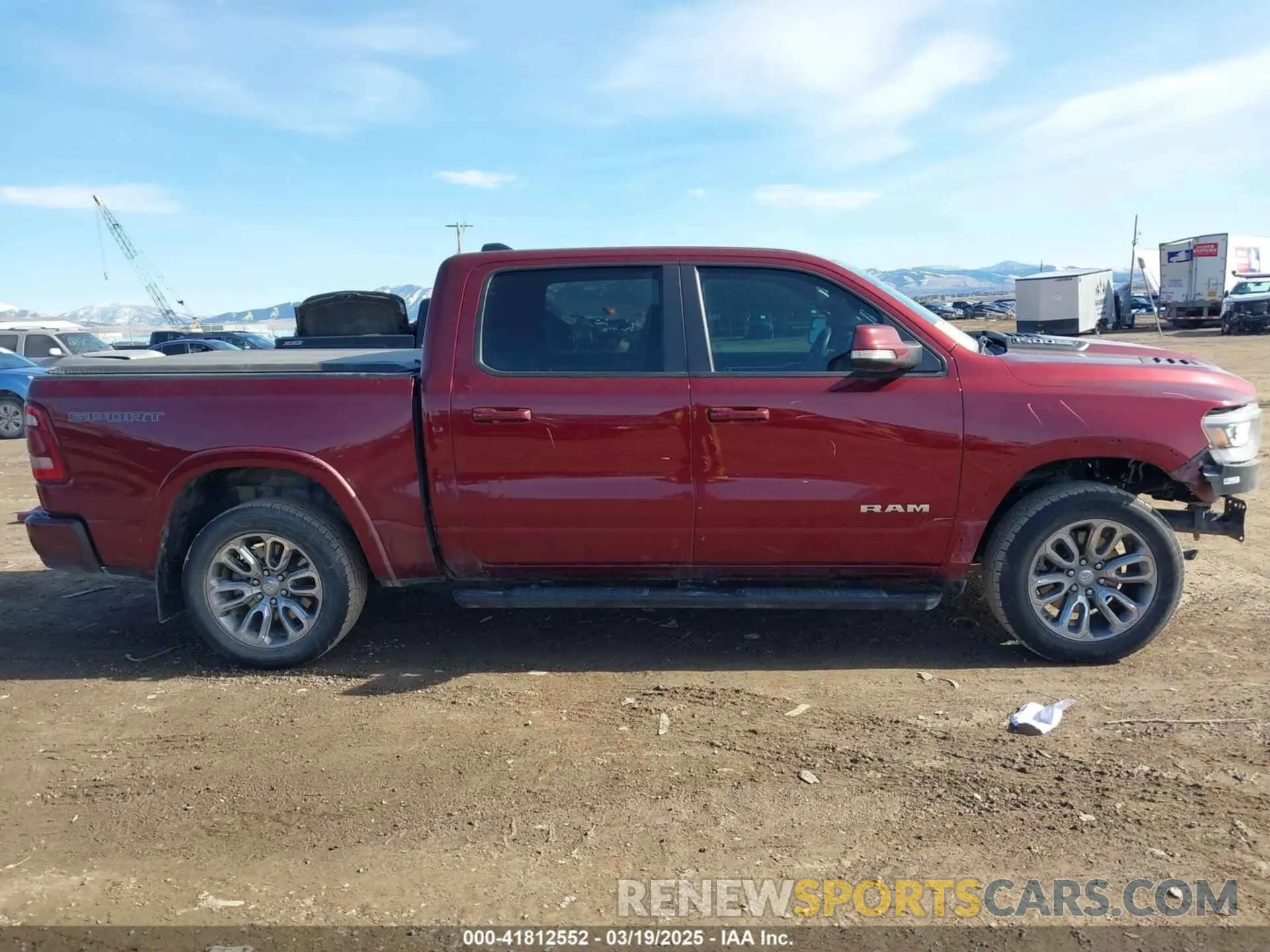 14 Photograph of a damaged car 1C6SRFJT2MN525409 RAM 1500 2021