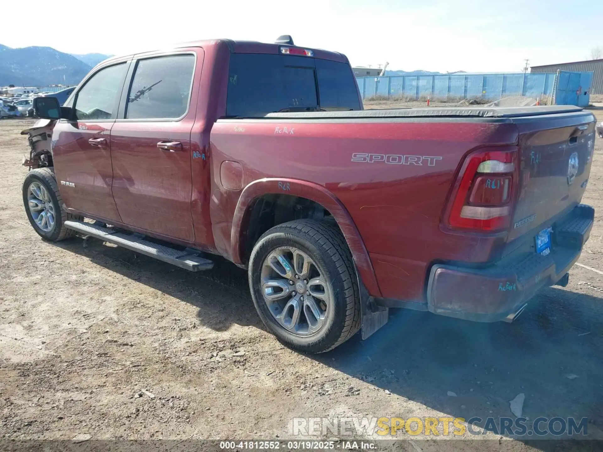 3 Photograph of a damaged car 1C6SRFJT2MN525409 RAM 1500 2021