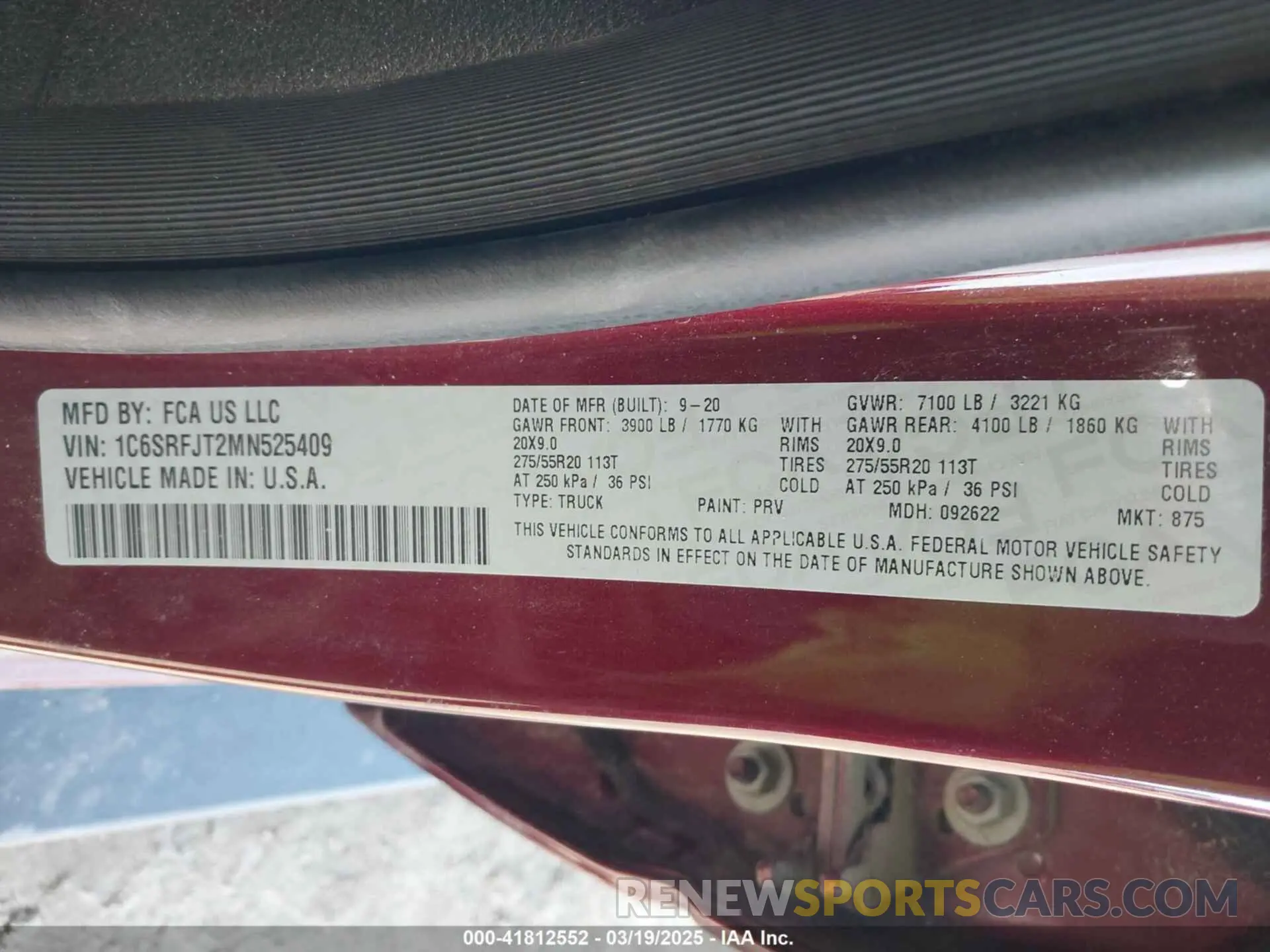 9 Photograph of a damaged car 1C6SRFJT2MN525409 RAM 1500 2021