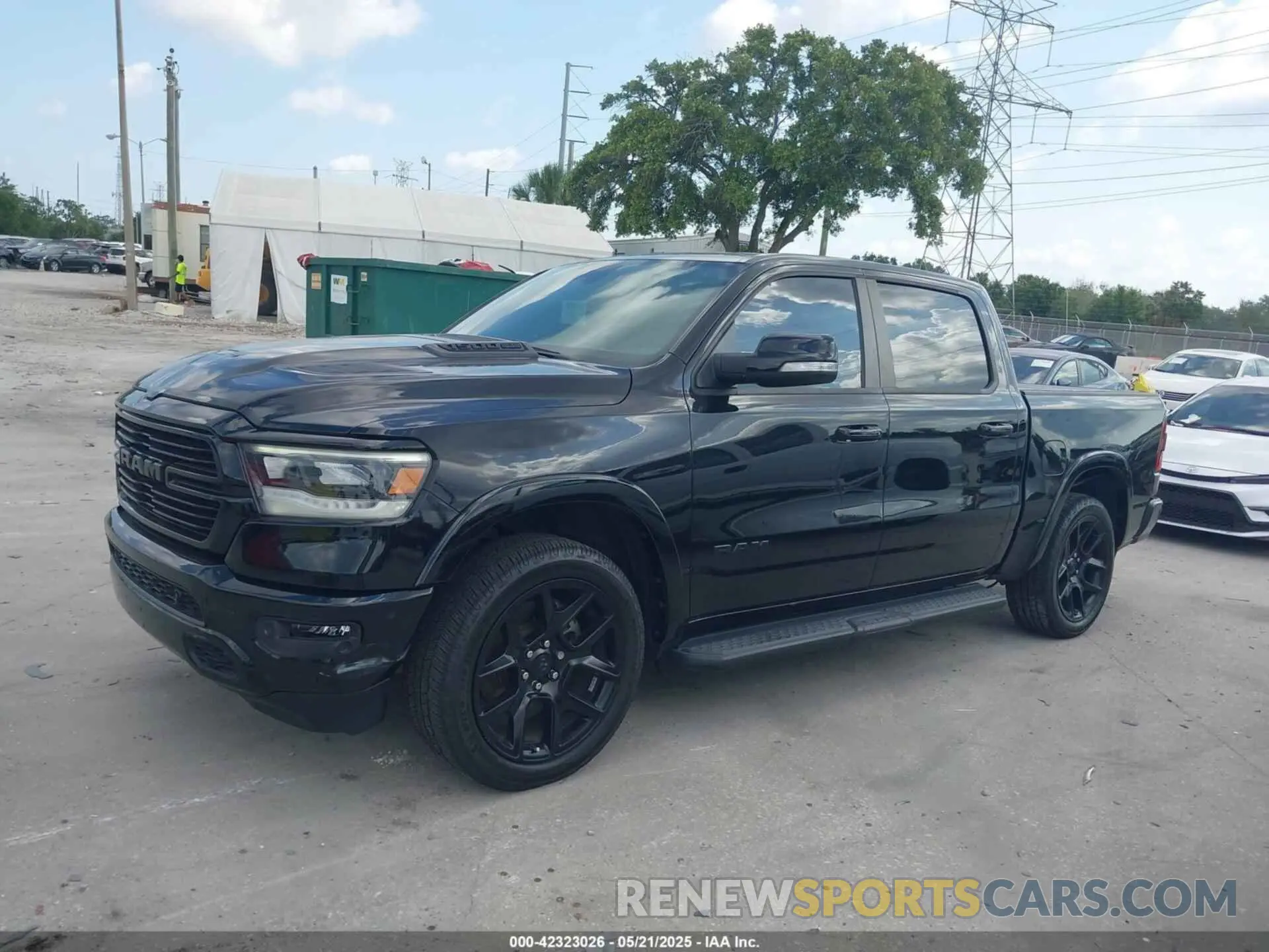 14 Photograph of a damaged car 1C6SRFJT3MN520395 RAM 1500 2021