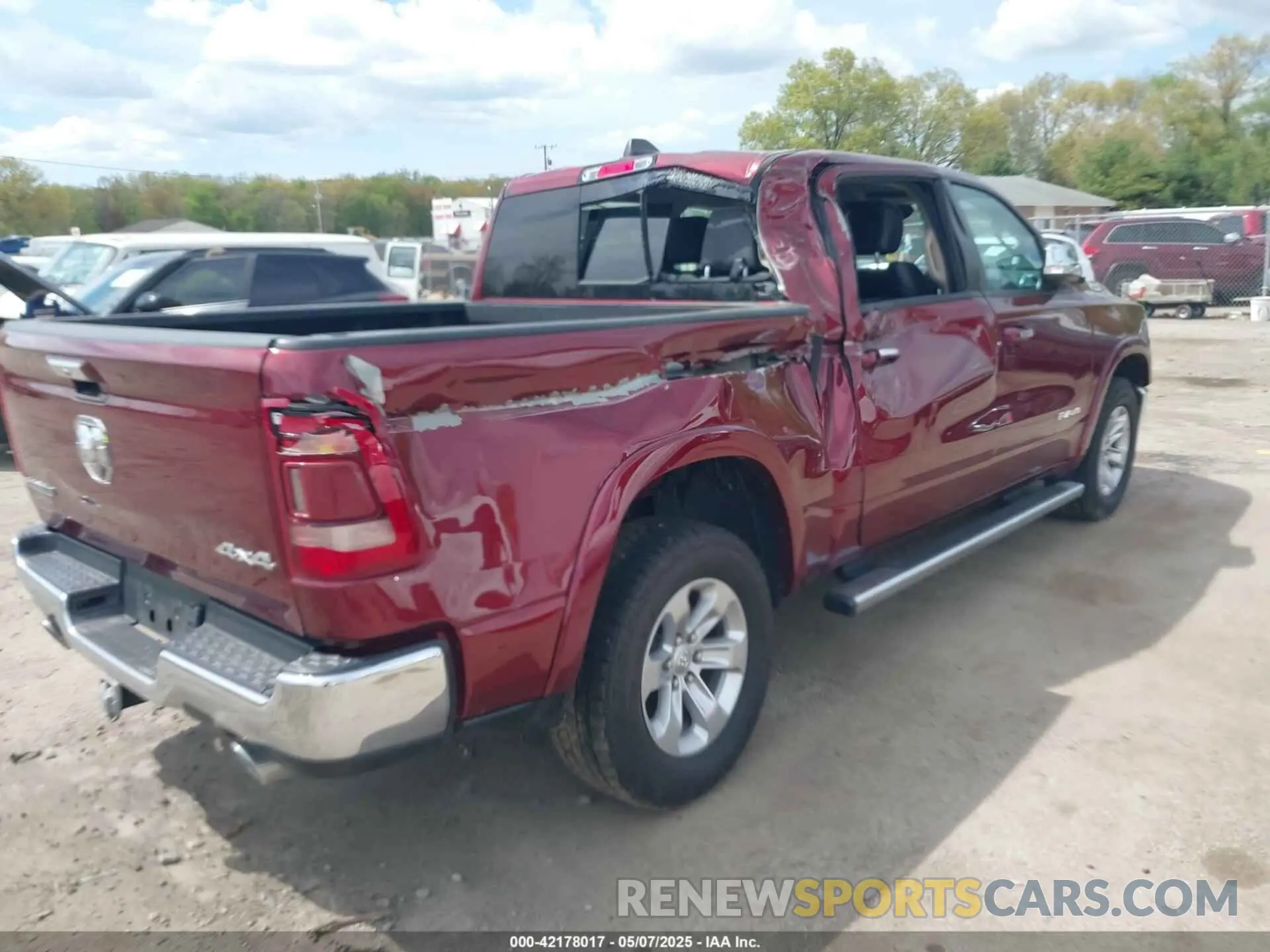 6 Photograph of a damaged car 1C6SRFJT4MN557942 RAM 1500 2021